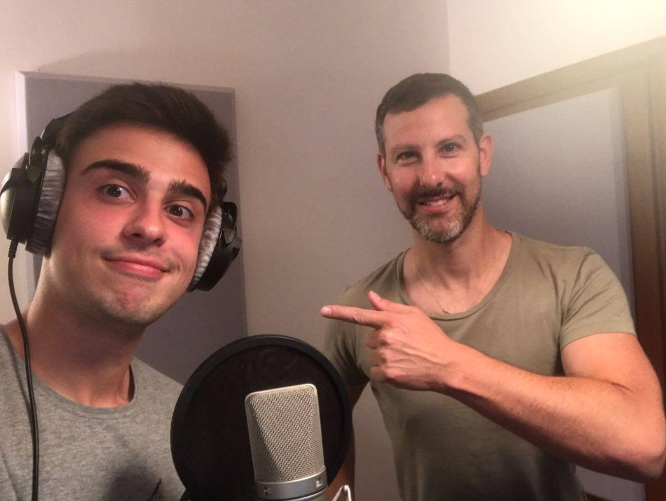 שיעור מול המיקרופון