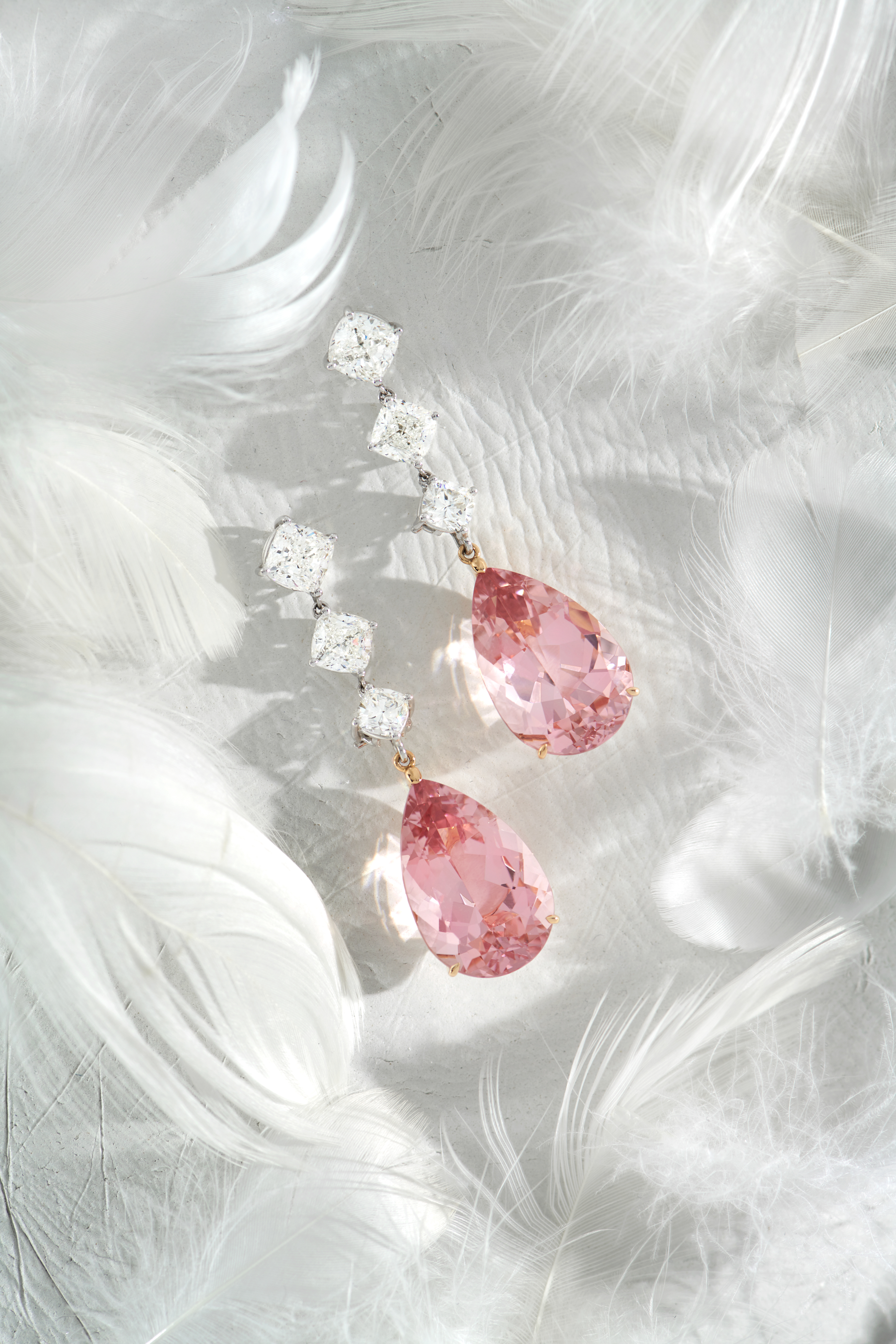 Morganites and Diamonds /Doris Hangartner