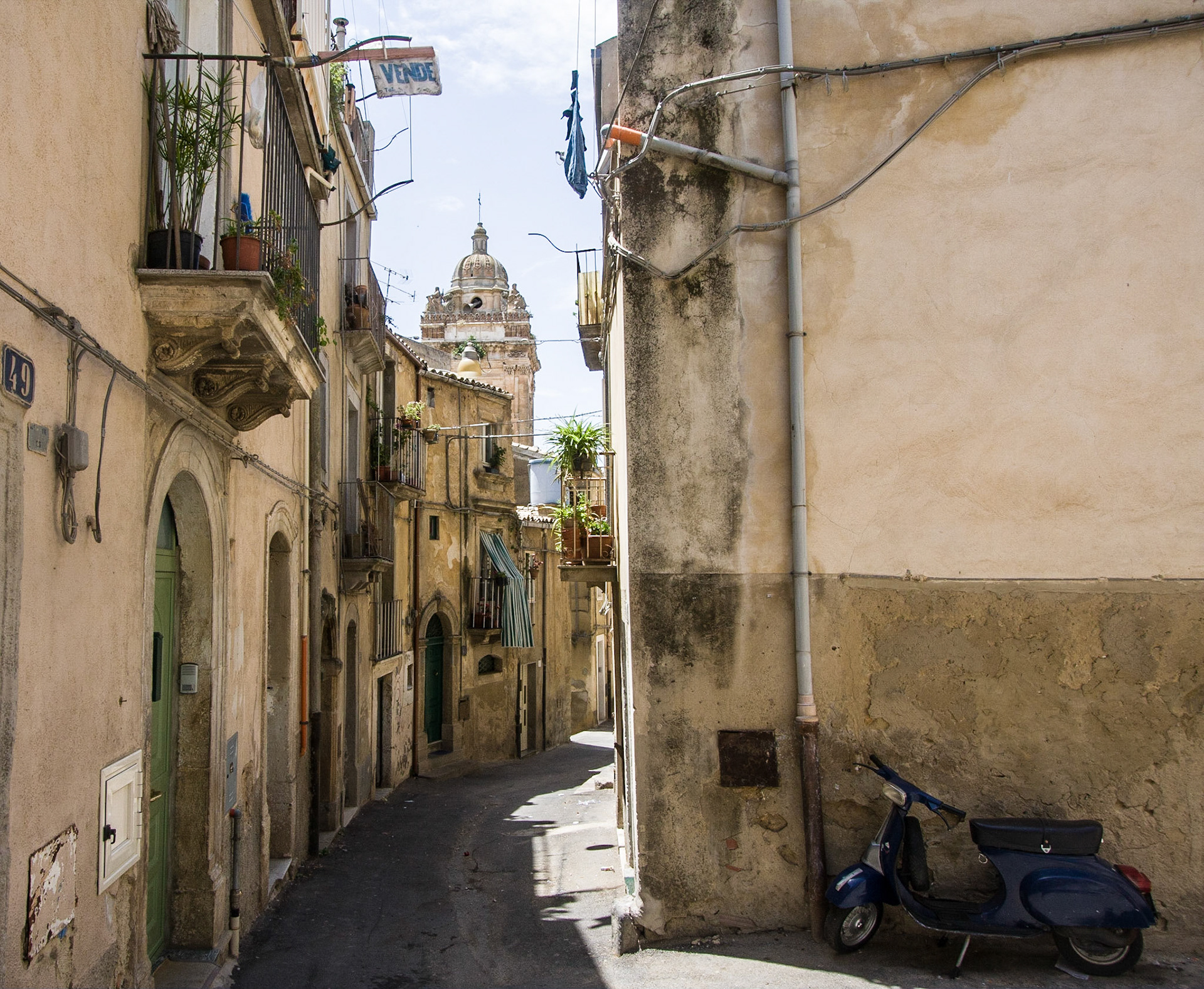 Small street in Piazza Armerina