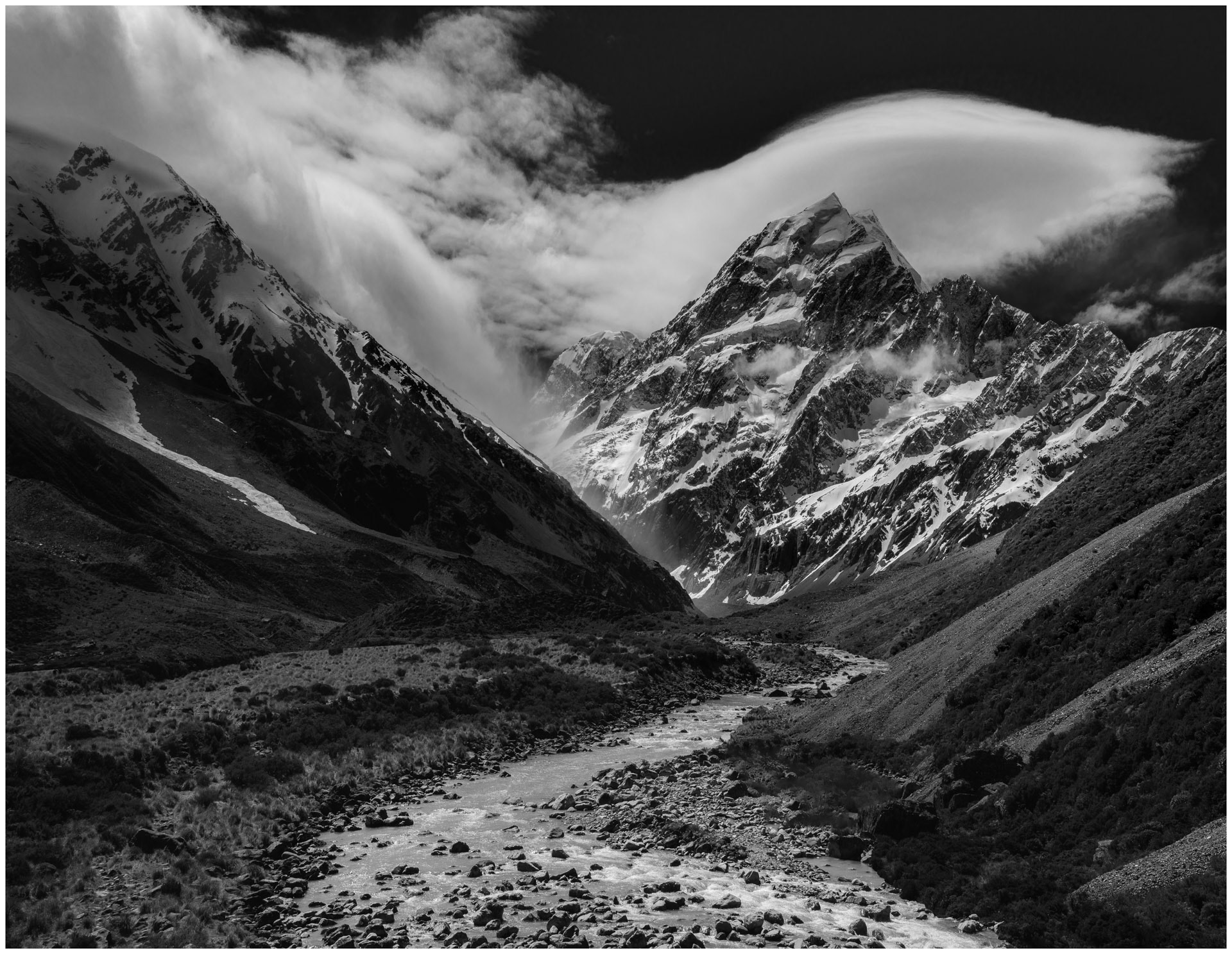 Lenticular Cap - Aoraki National Park