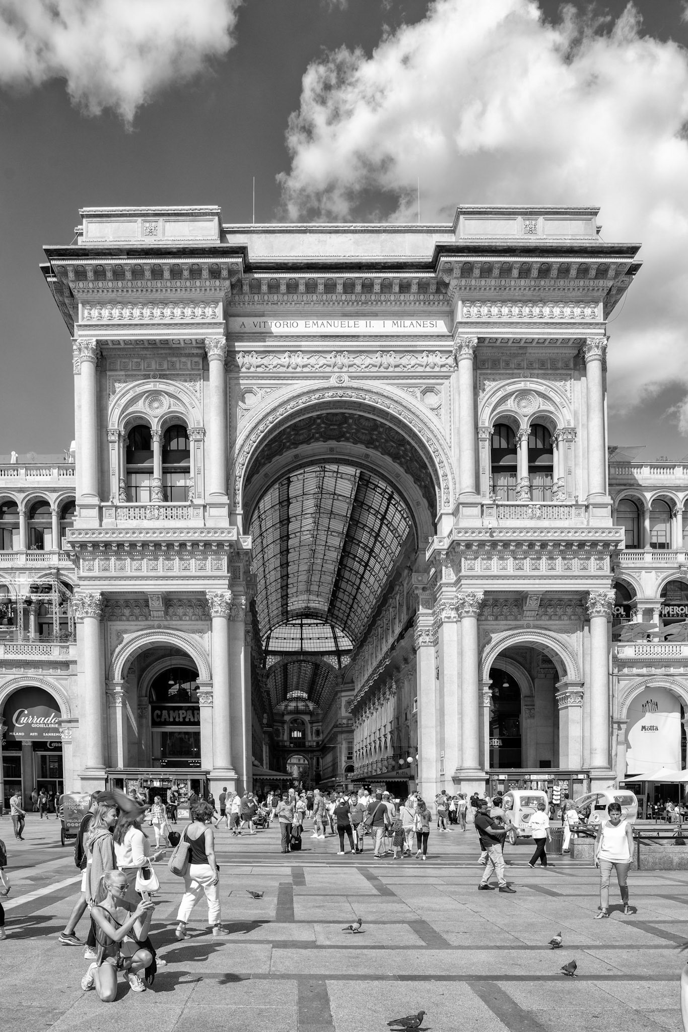 Milan 11h59