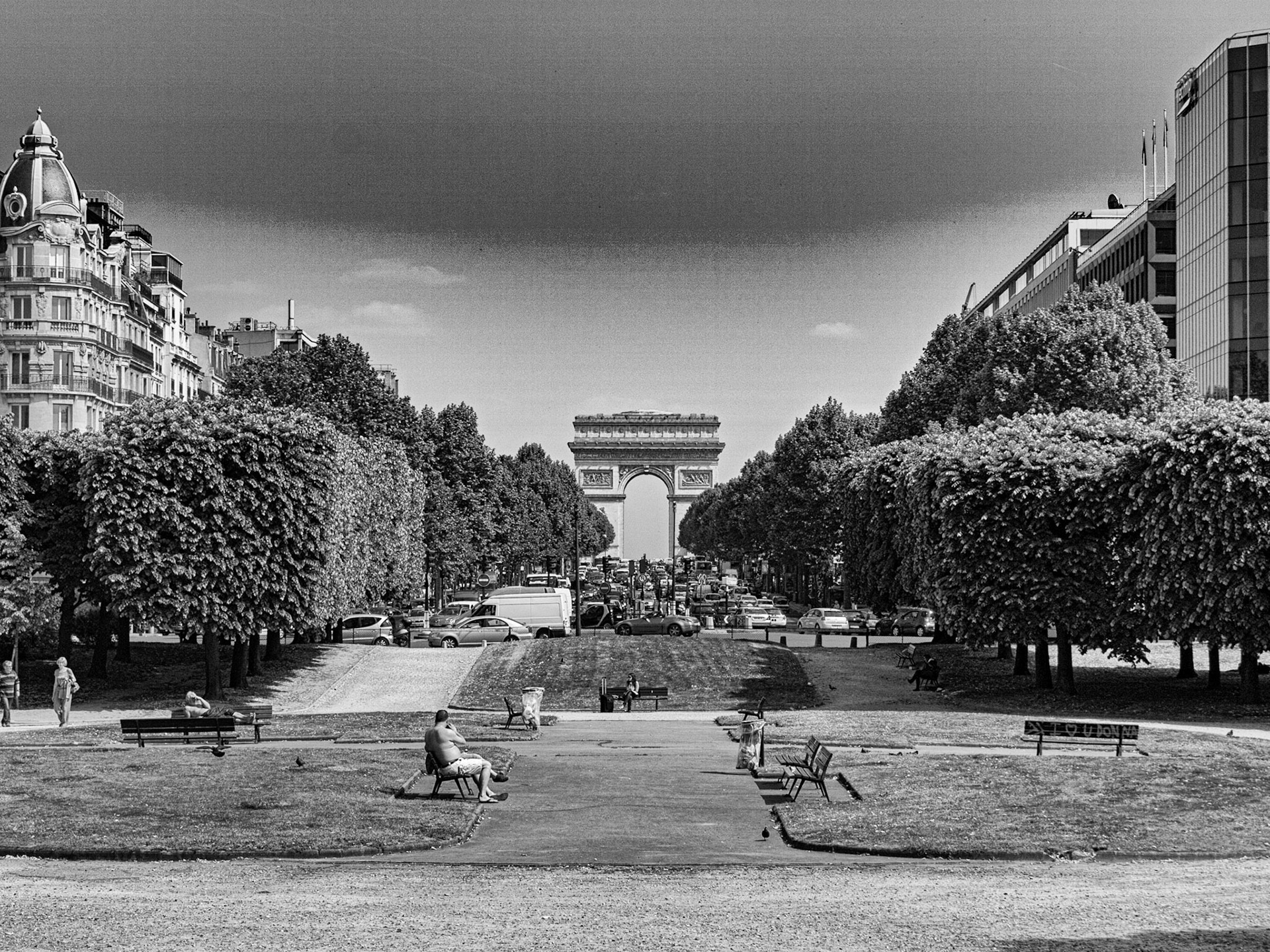 Paris 15h45 5/11 Porte Maillot