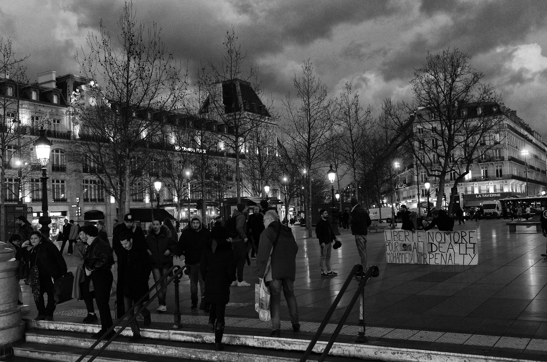 Paris 19h14 03/17 République