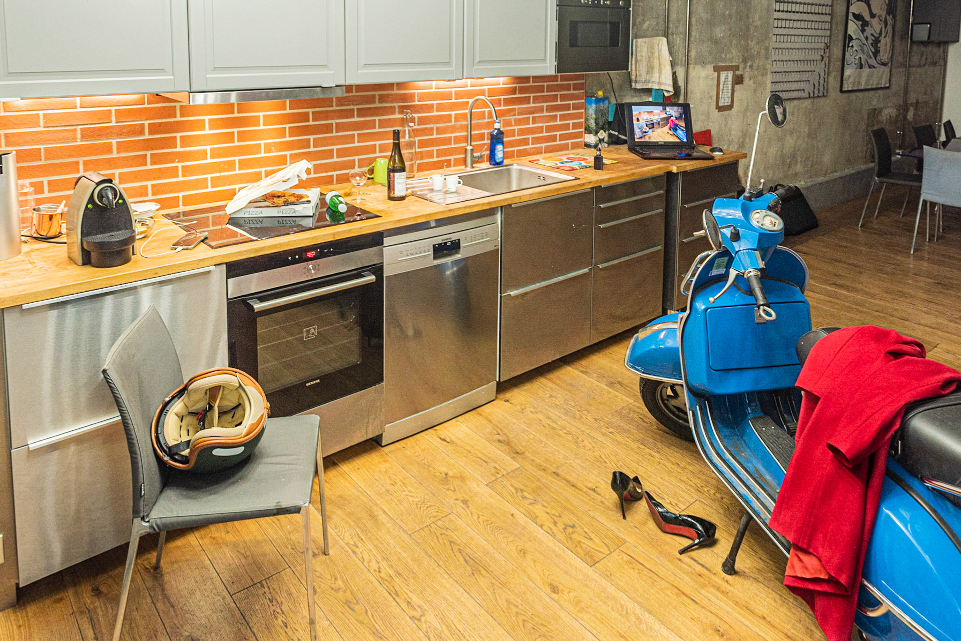 Paris 16h33 11/19 Interieur