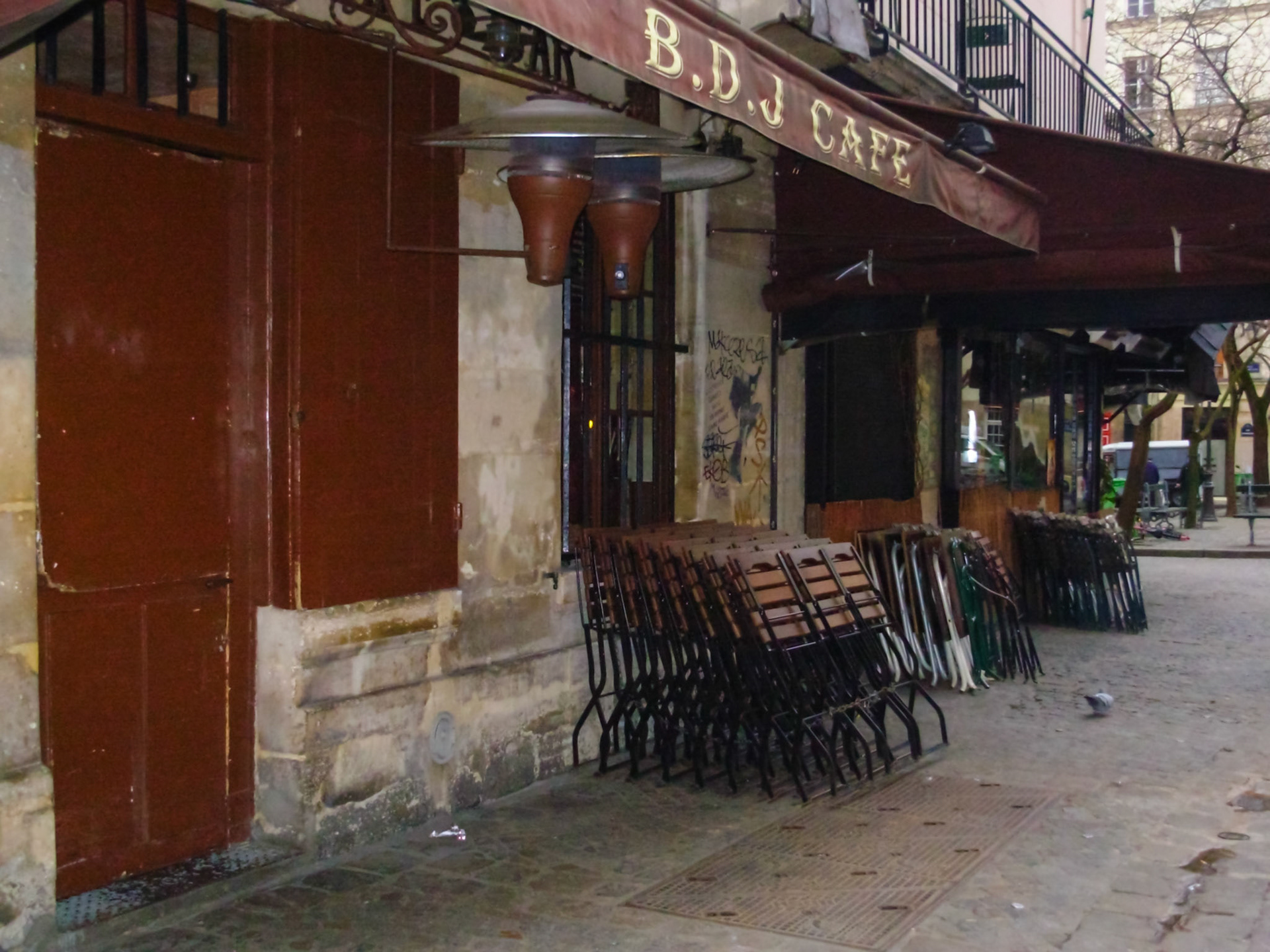 Paris 10h44