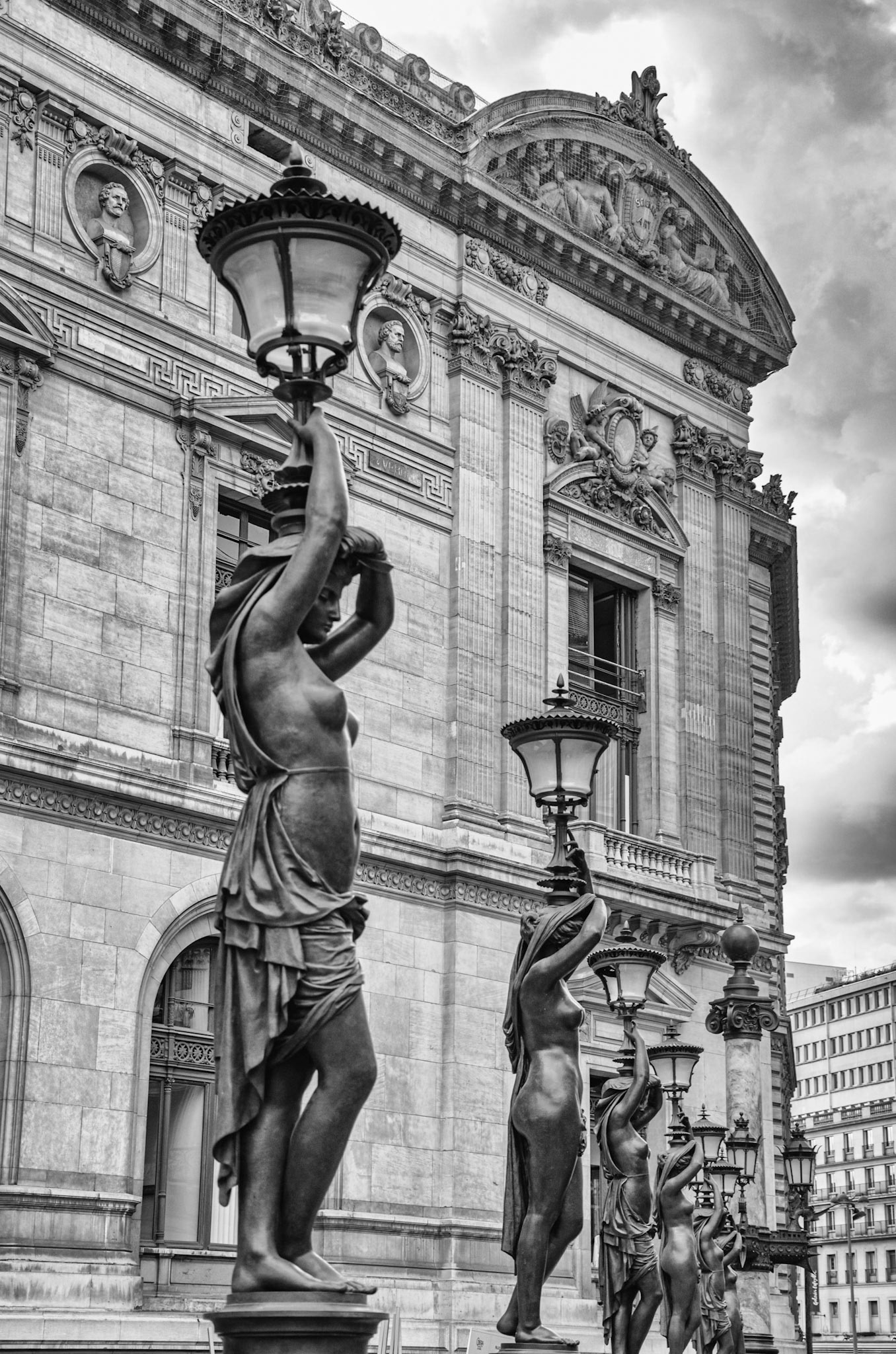 Paris 18h01 7/16 Opéra Garnier