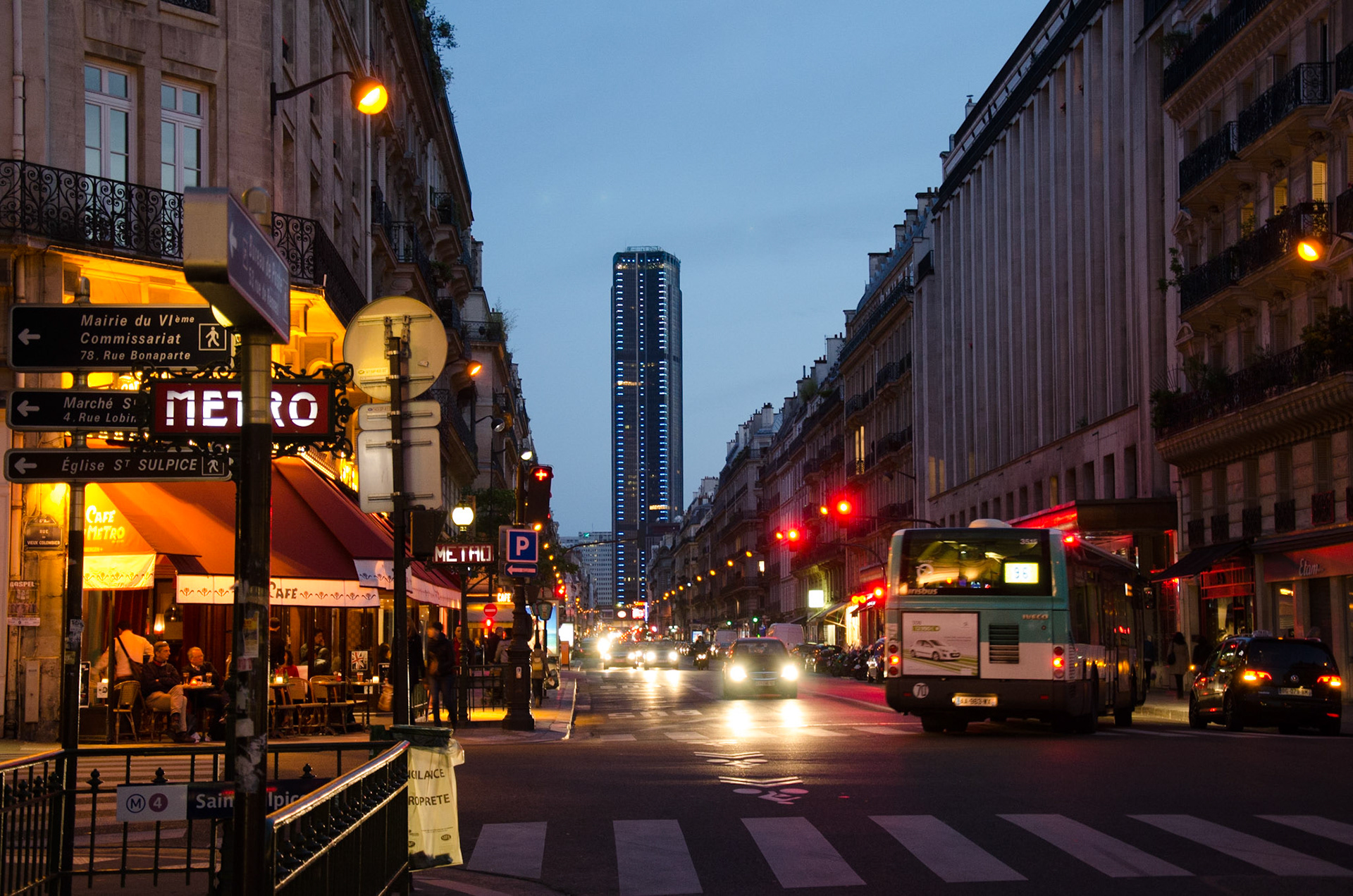 Paris 21h21 6/12 Rue de Rennes
