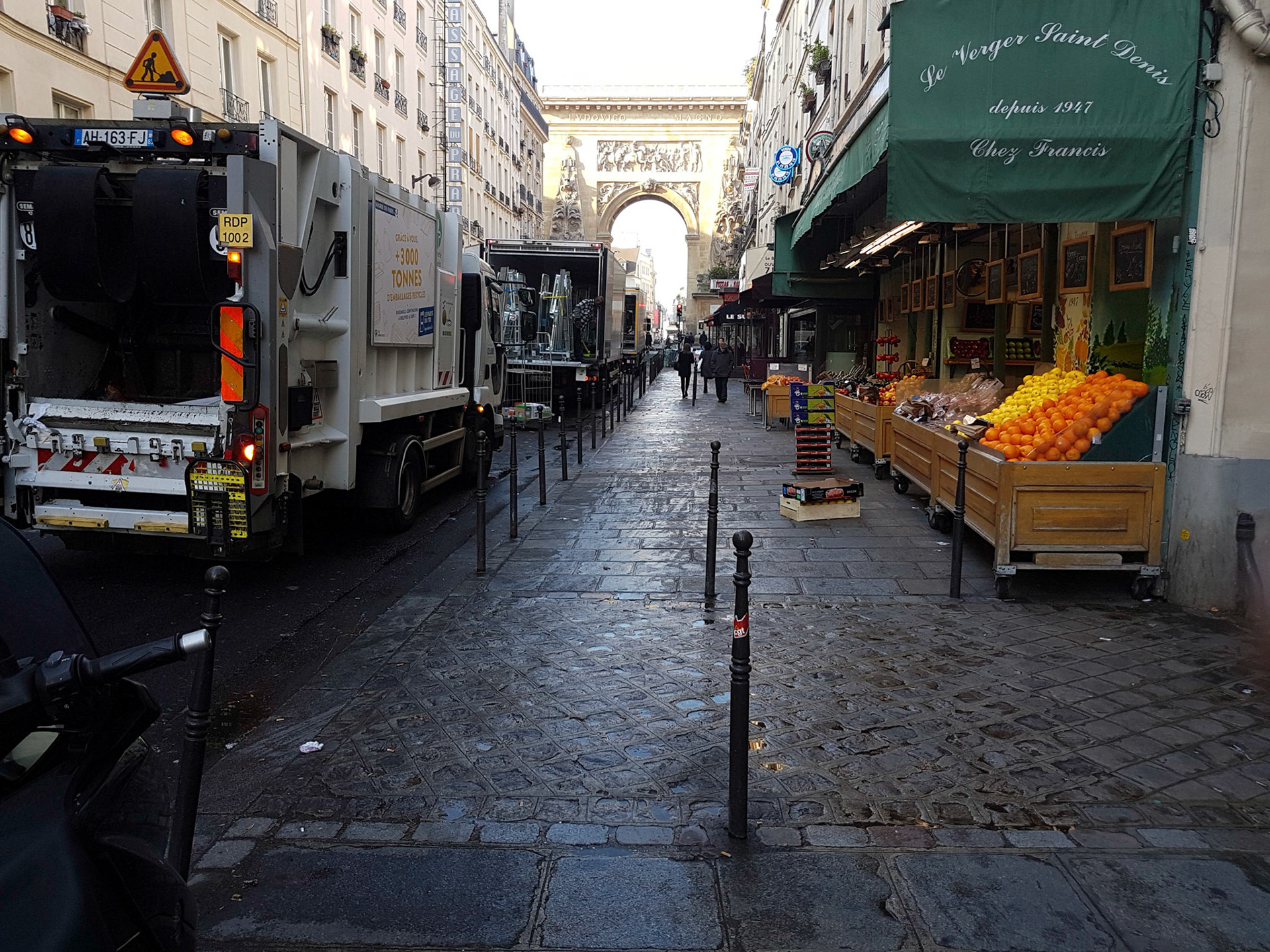Paris 8h42
