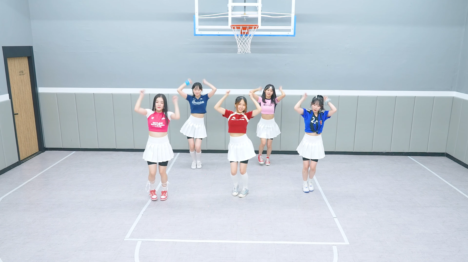 'New Jeans - Super Shy' Cover Performance M/V