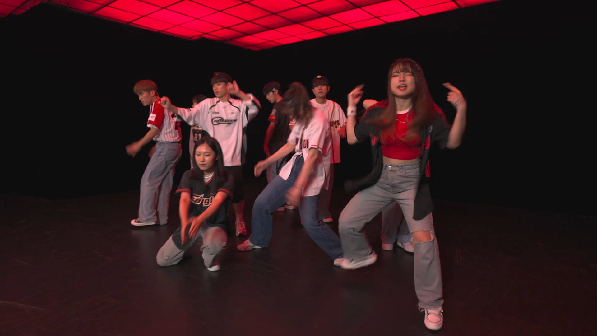 'NCT U - Universe (Let's Play Ball)' Cover Performance M/V