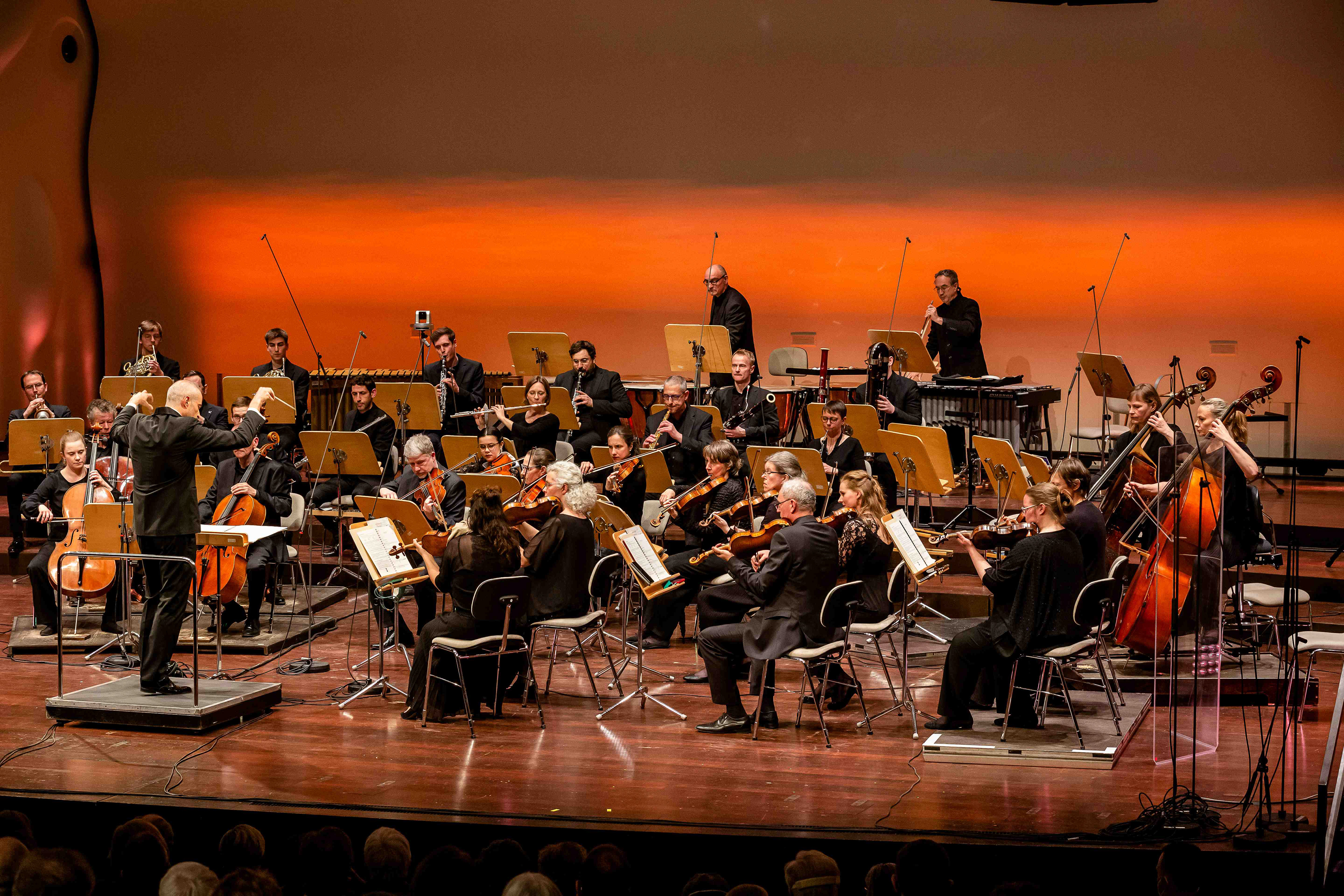 Antonello Manacorda & Kammerakademie Potsdam in the Nikolaisaal Potsdam (2022) – photo: Beate Maetzel
