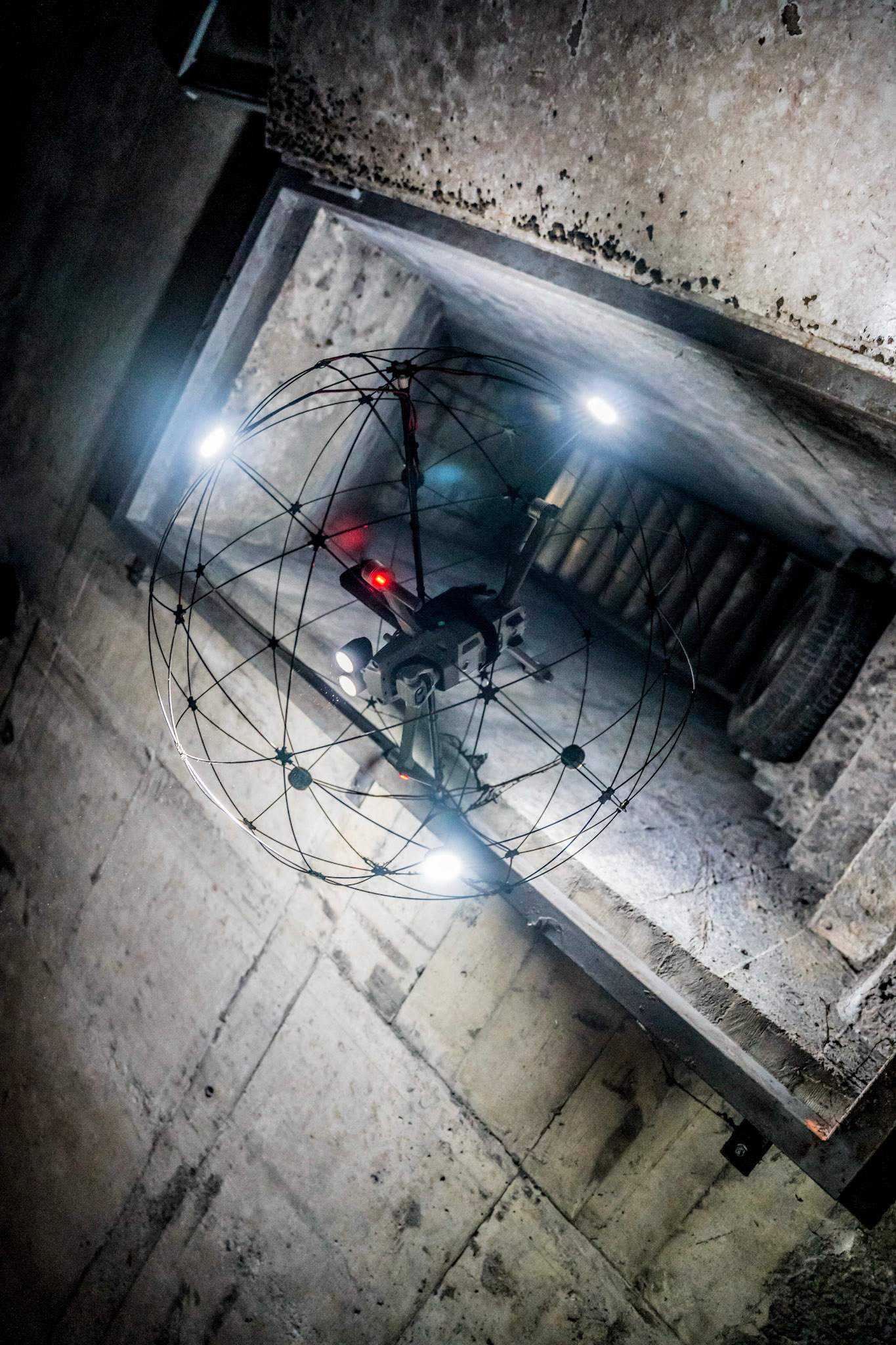 Drone CAGE and 360 camera