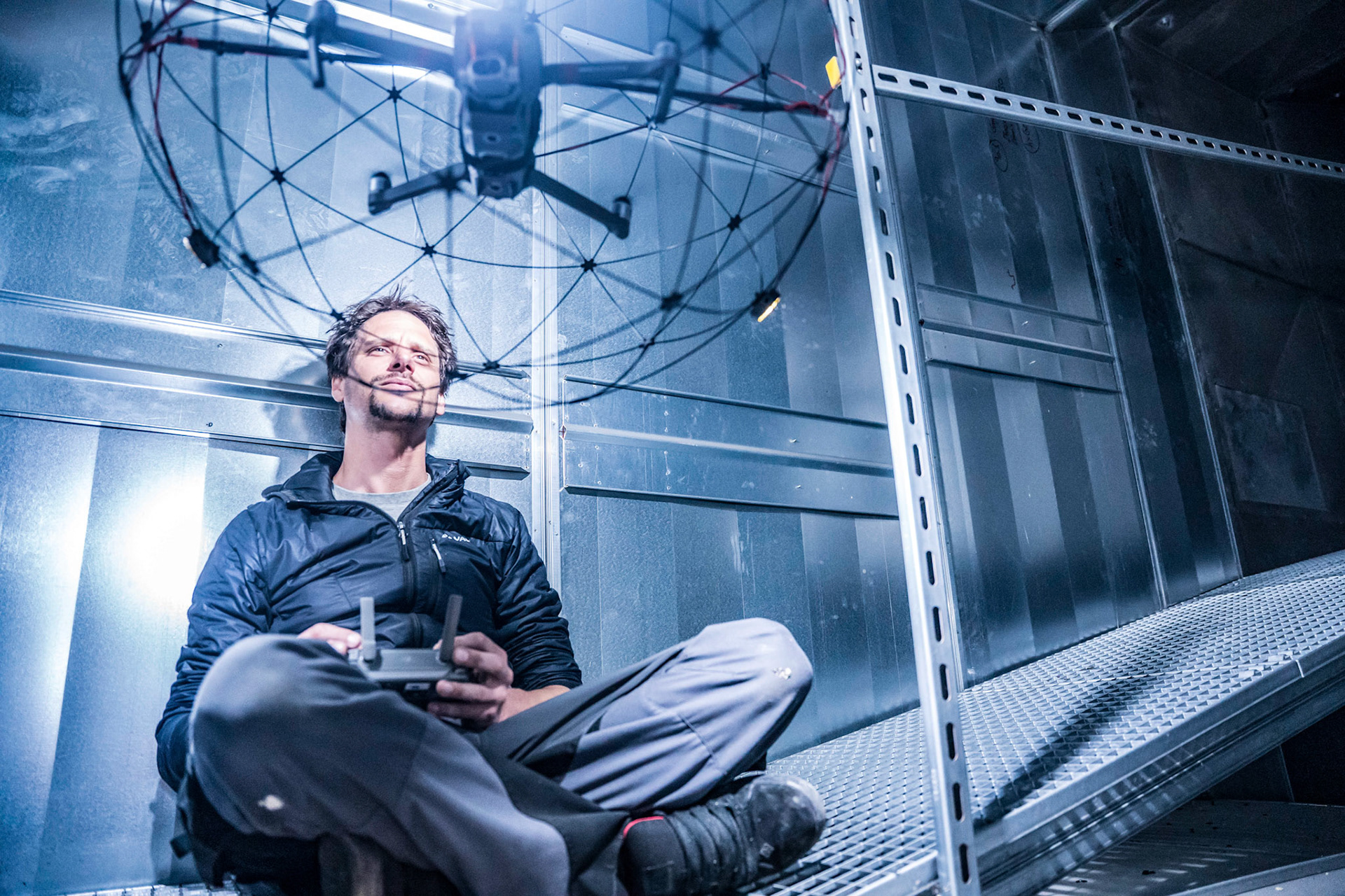 Drone CAGE 360° LED illumination