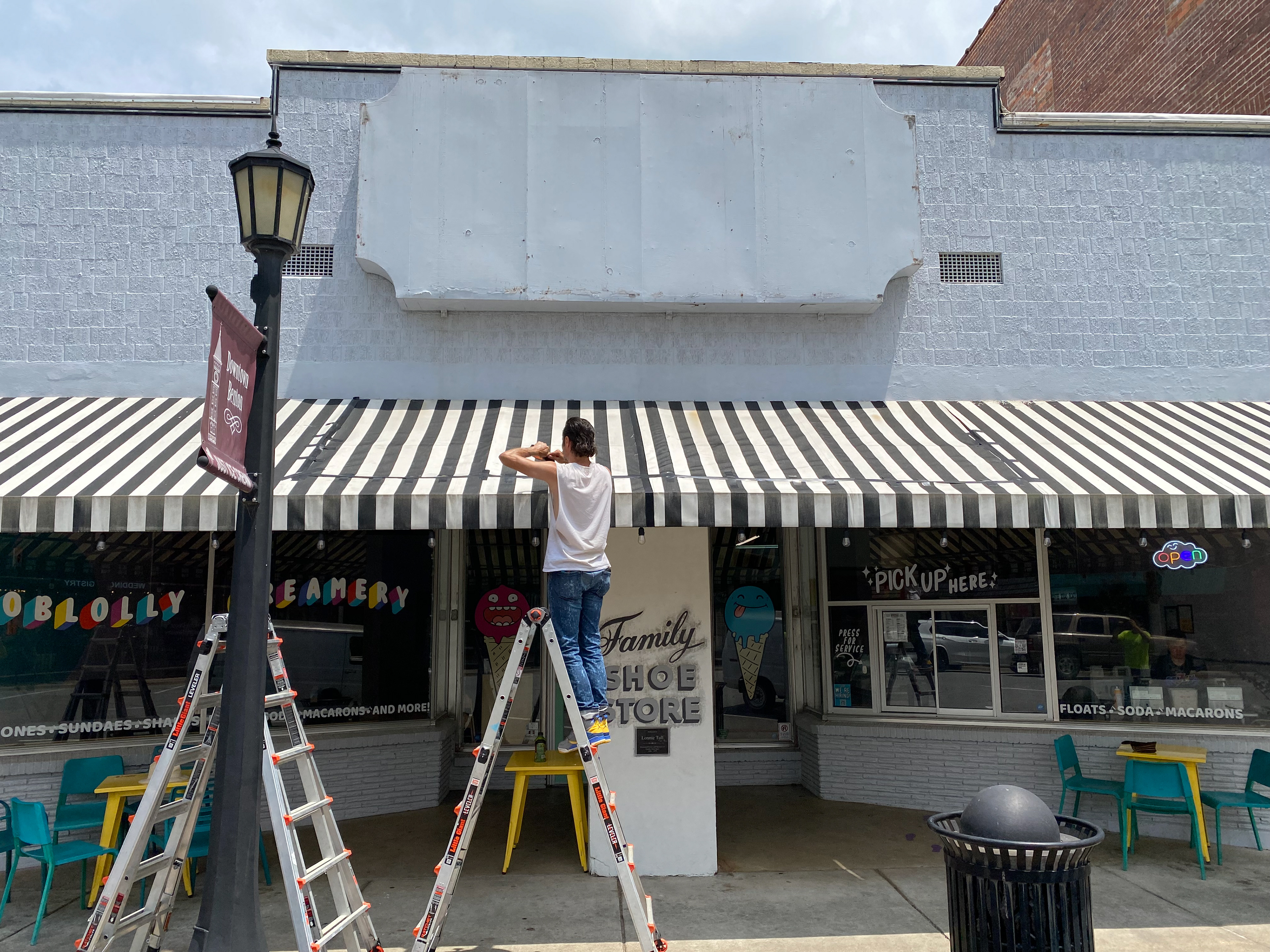 Old Sign (Removed with crane)