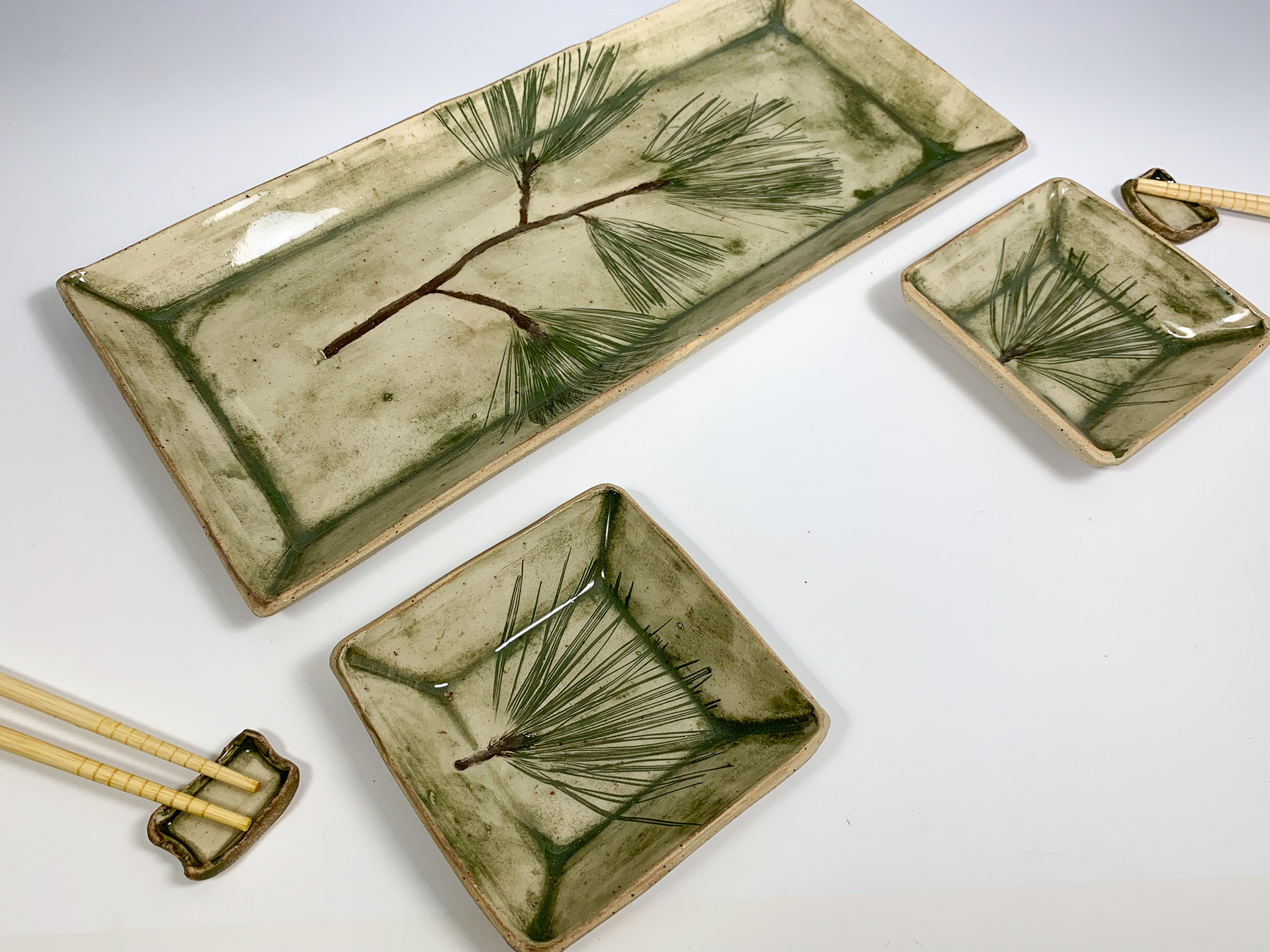 Pine Sushi Set