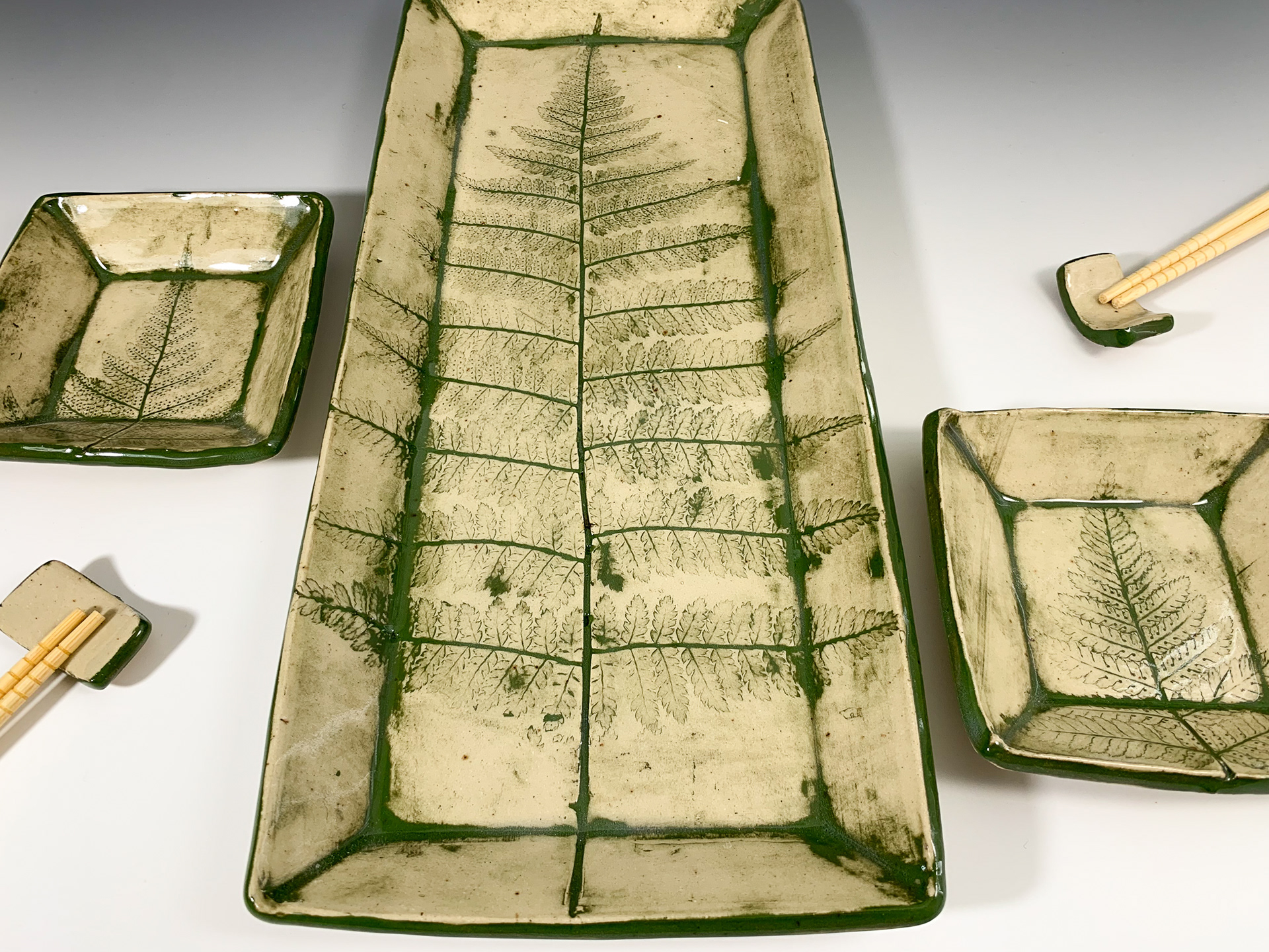 Fern Sushi Set