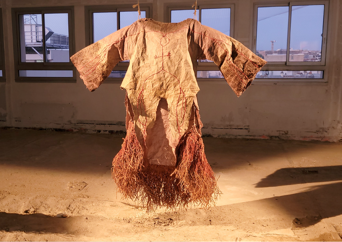 Marie Lhomet / Corps de papier / 2023