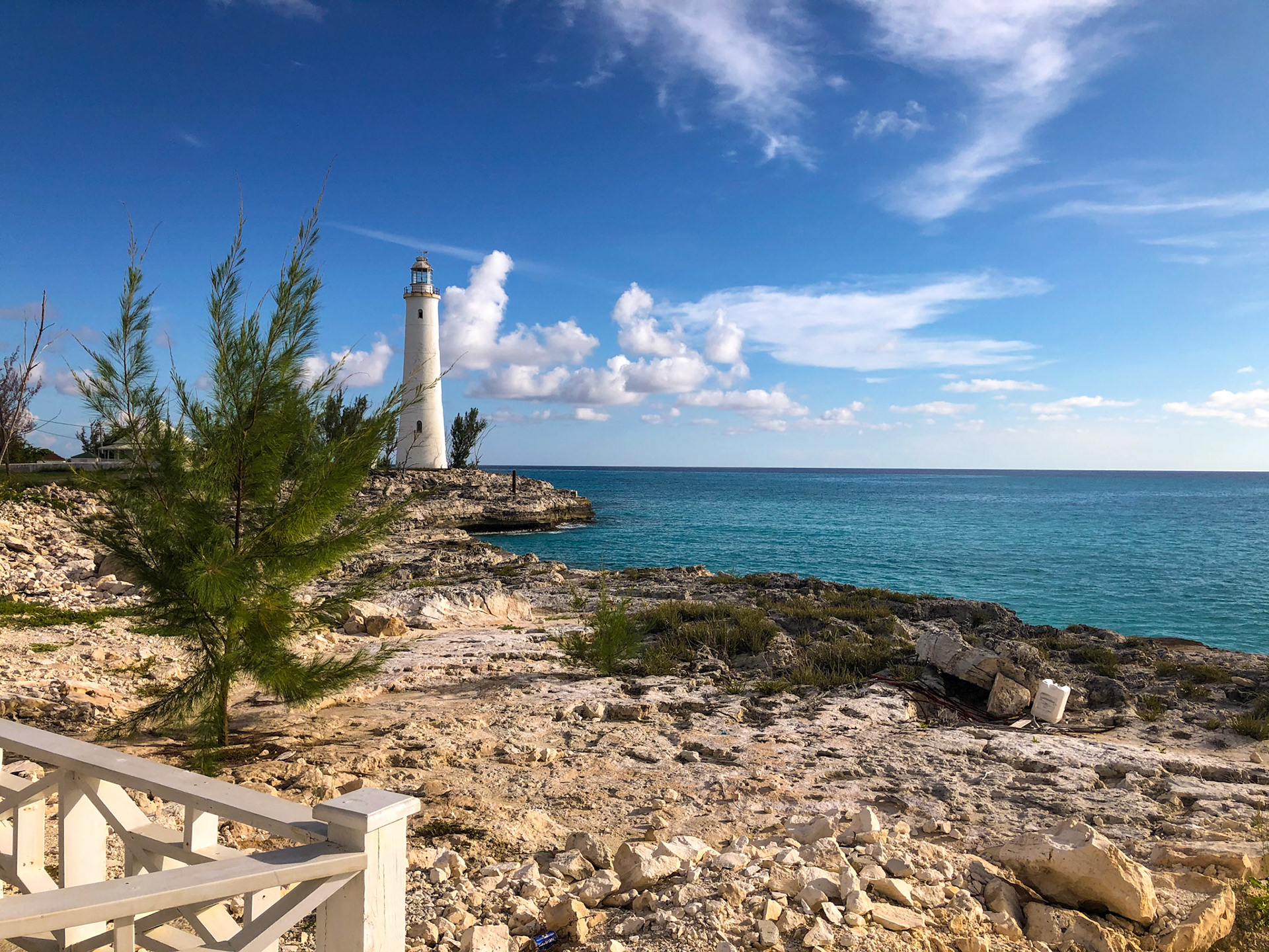 Picturesque blue waters off the Bahamian Island of Inagua