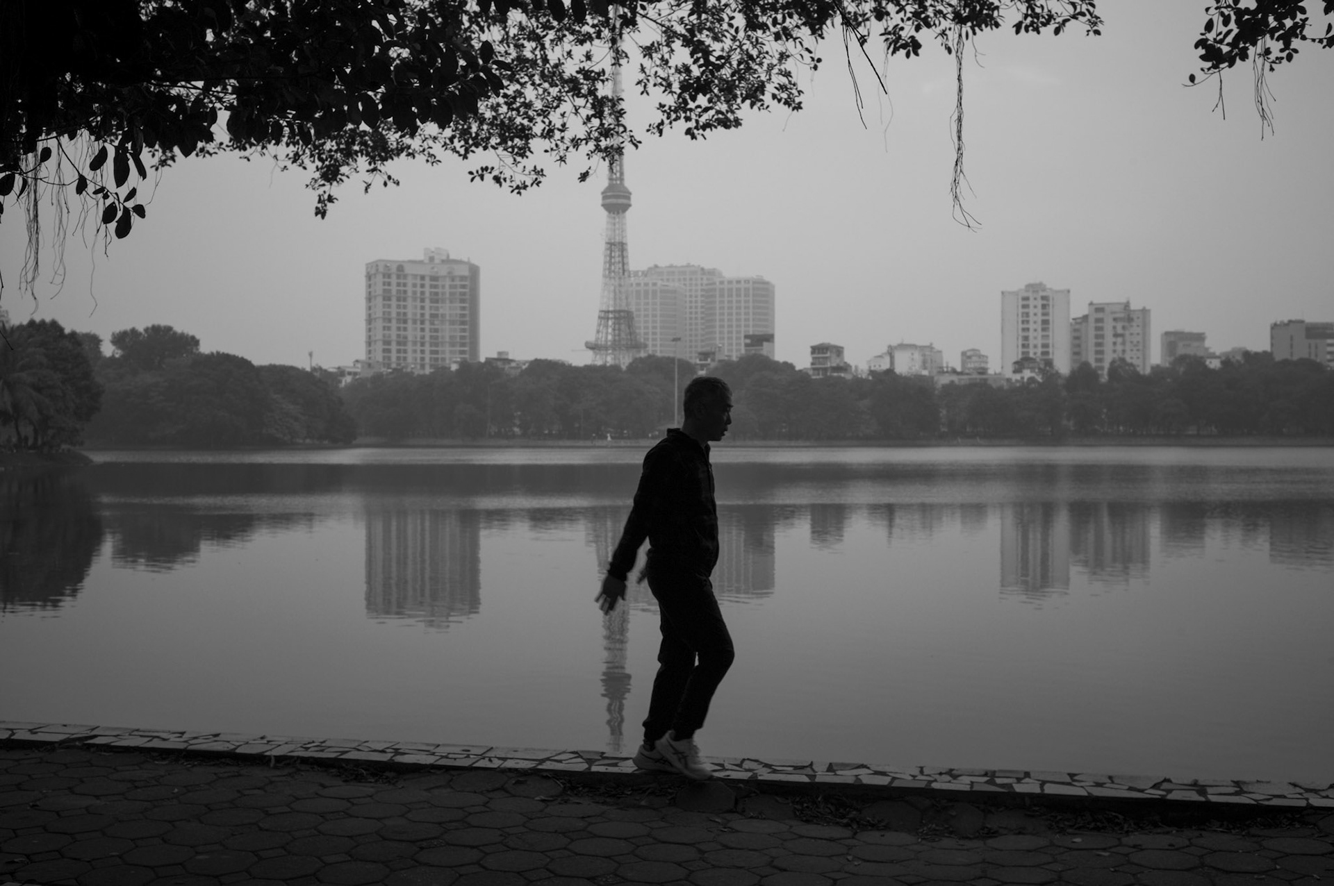 Early Morning Walk, Hồ Bảy Mẫu, Hà Nội, Việt Nam