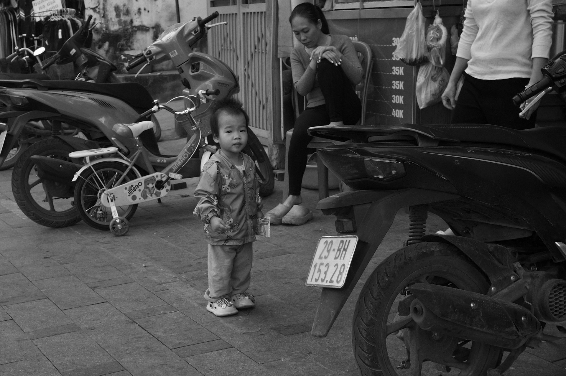 Between Bikes, Hà Nội, Việt Nam