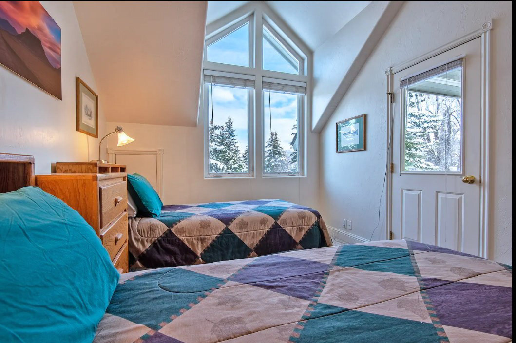 Back bedroom