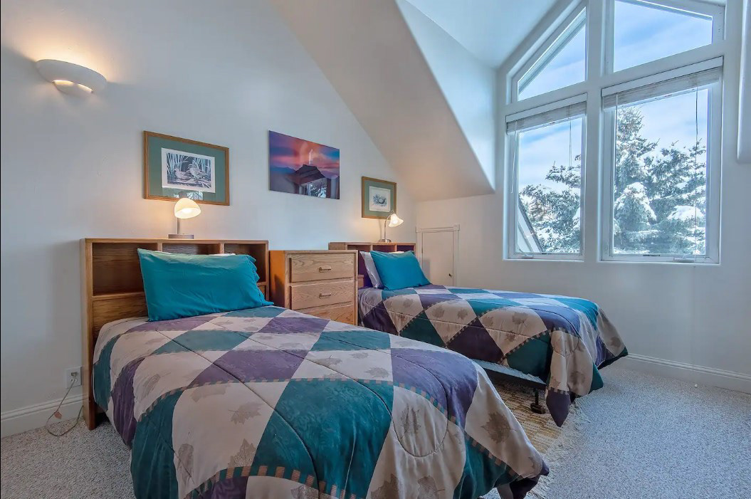 Back bedroom