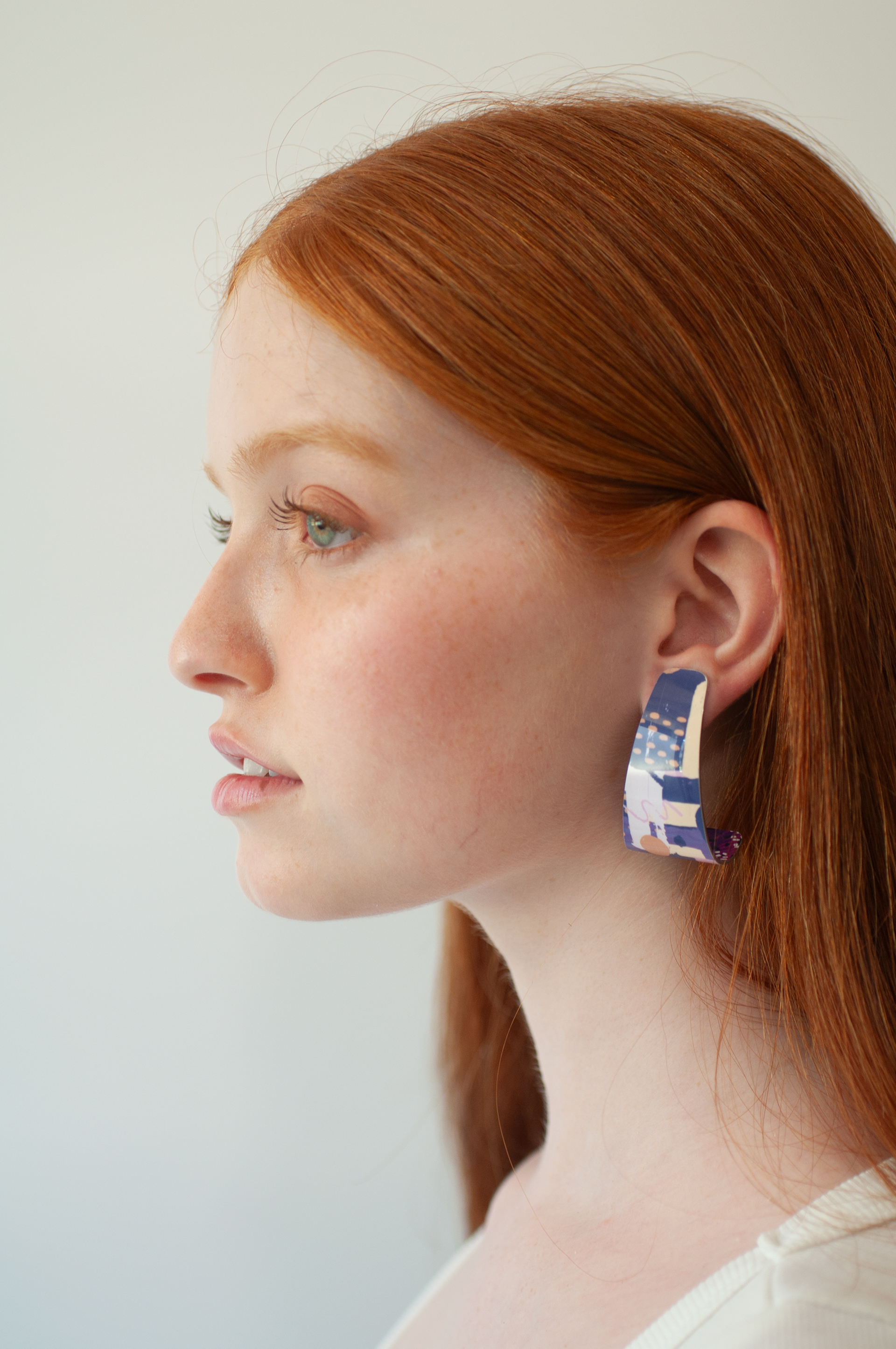 LUNA ARC EARRINGS - purple