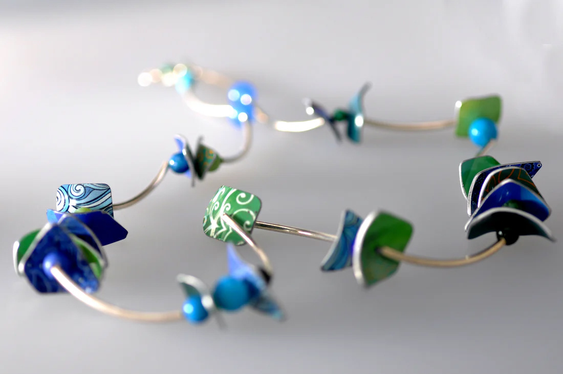 SILVER TUBE NECKLACE LONG - blue