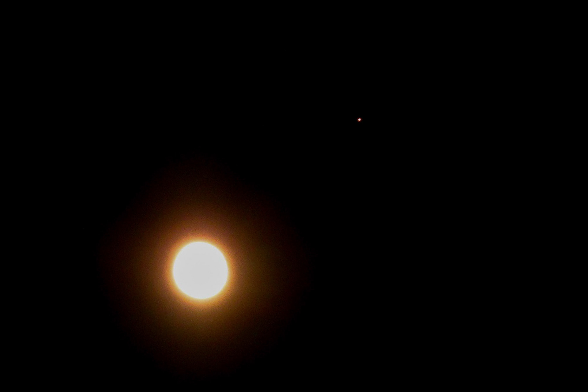 Conjunction Moon-Mars
