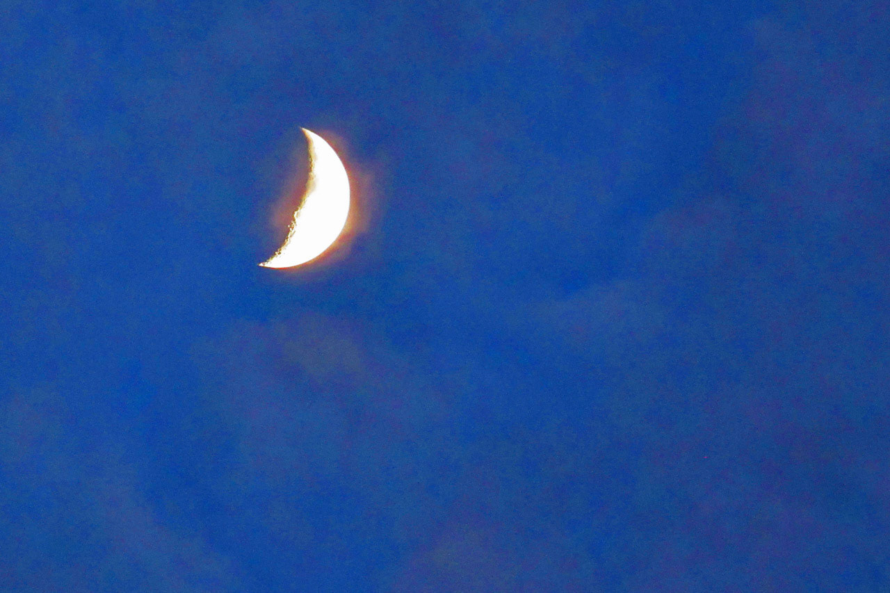Waxing-Cresecent-Moon