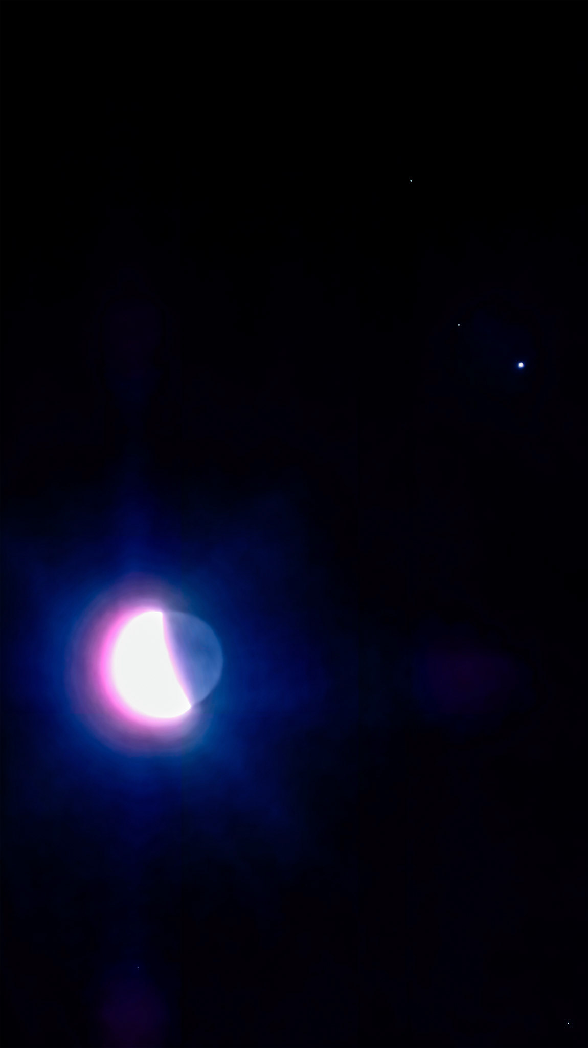 Crescent Moon & Saturn In Aquarius