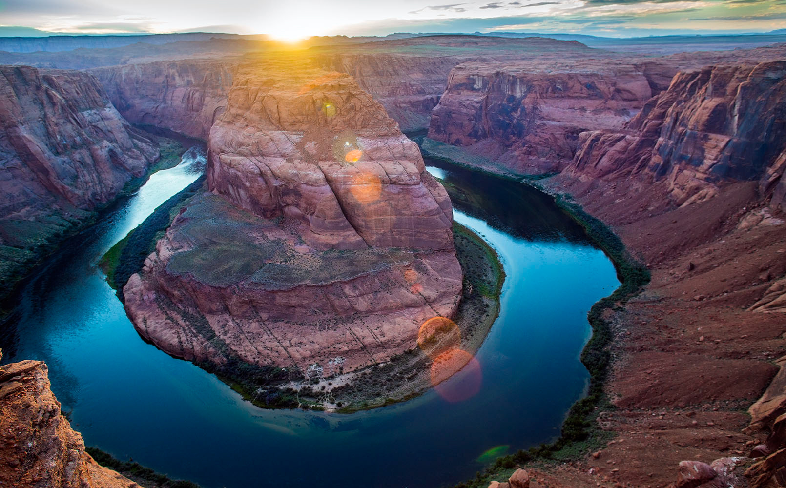 The Colorado River flows around Horseshoe Bend in the Glen Canyon National Recreation Area. (Page, AZ)