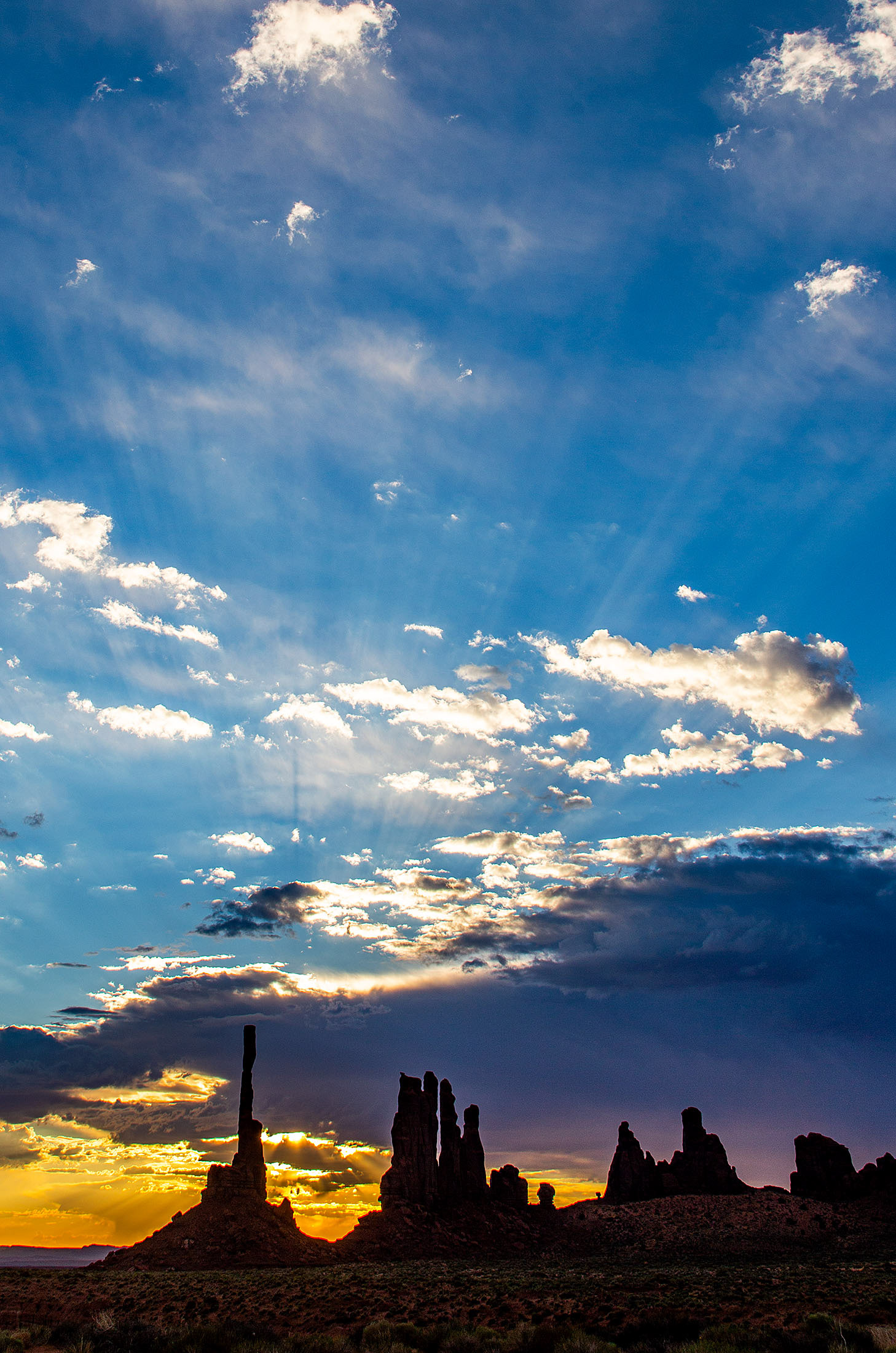 Totem Pole, left, and Yel-Bichel at sunrise. (Monument Valley, AZ)
