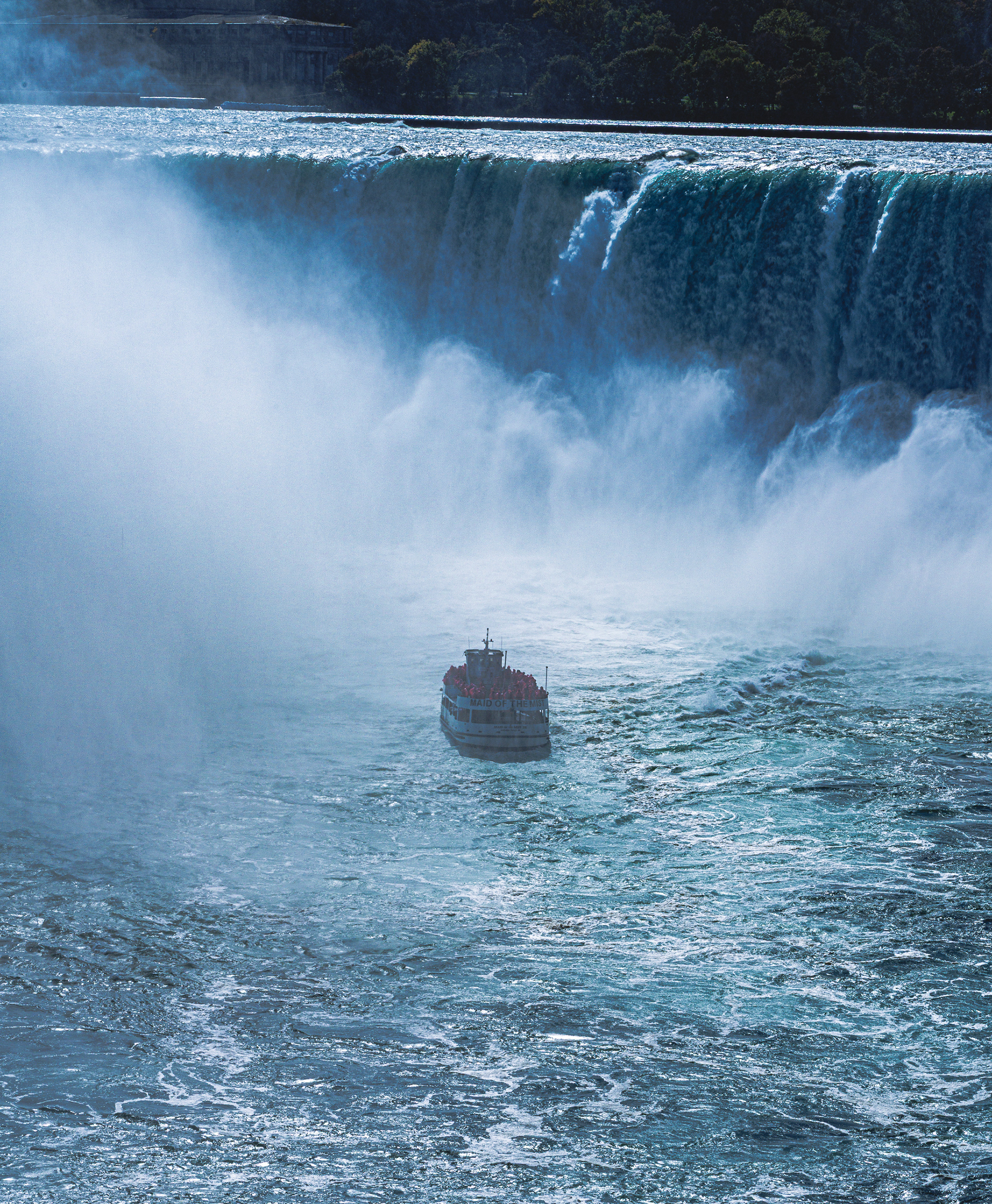 Open Air Tour Boat By The Falls