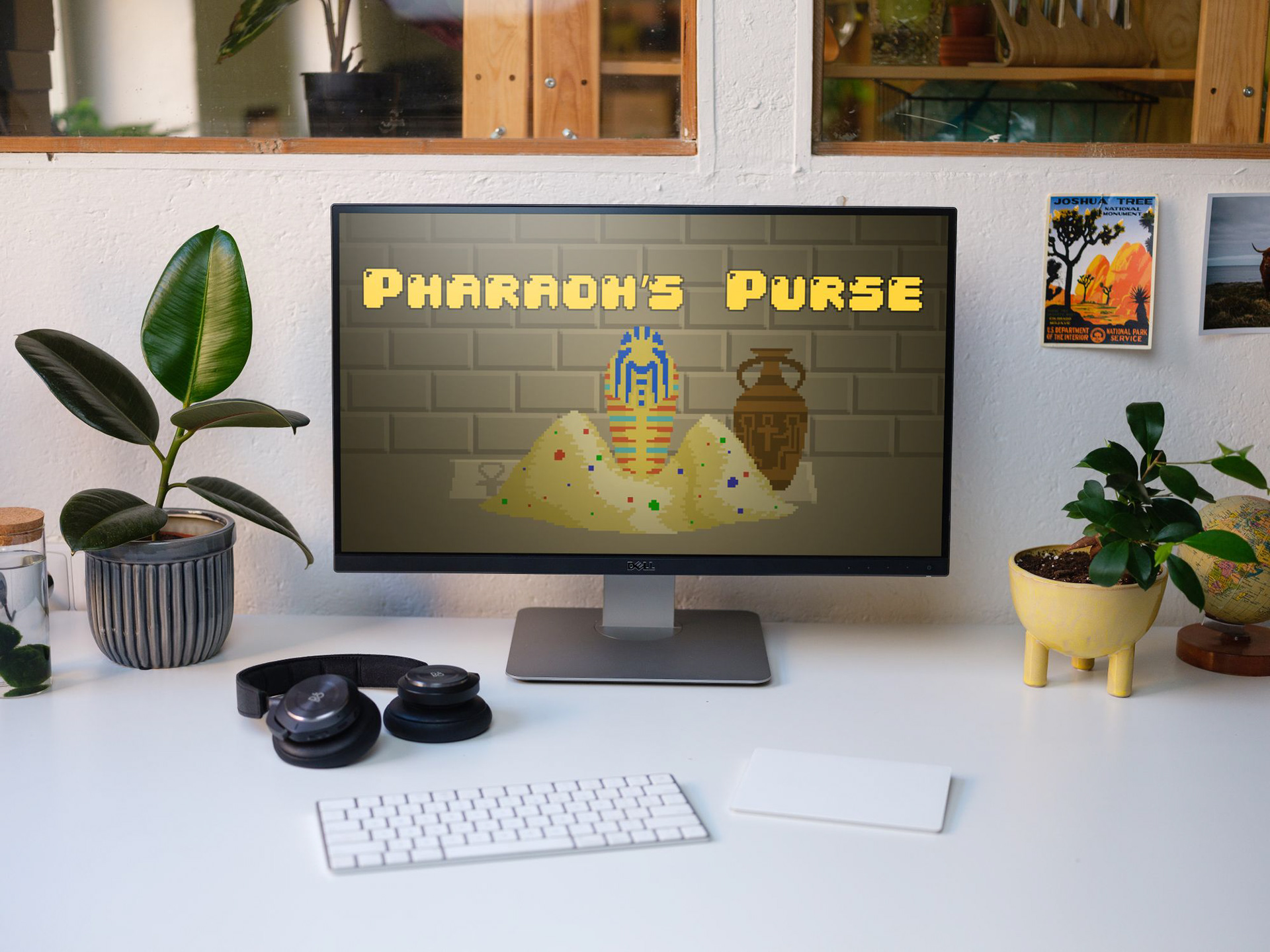Pharaohs Purse | Dell Surface Mockup