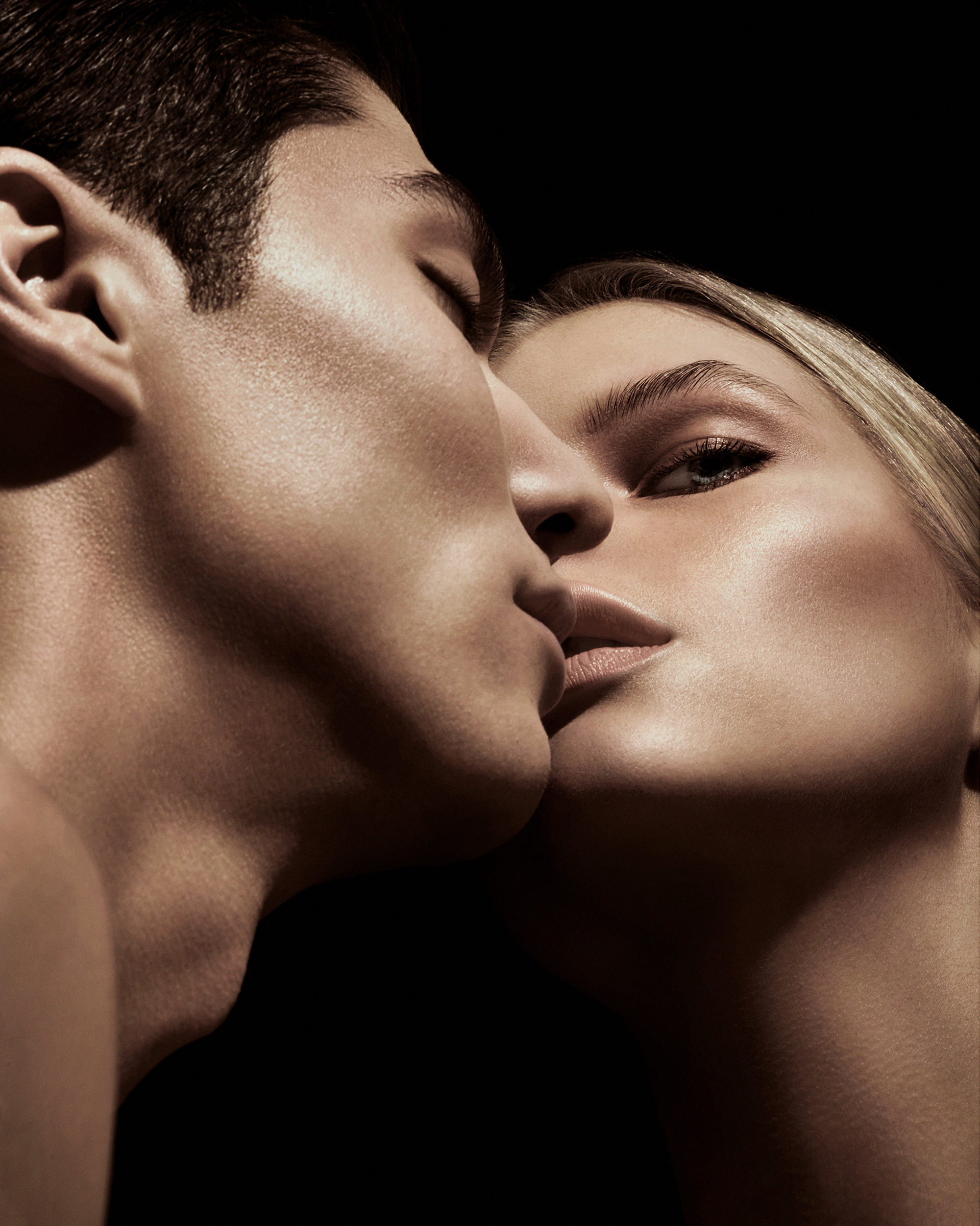 SIMON NORMAND - KISS