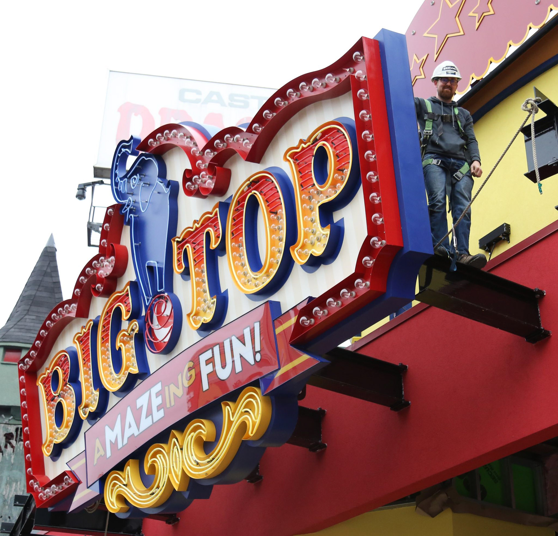 Installing big top clifton hill
