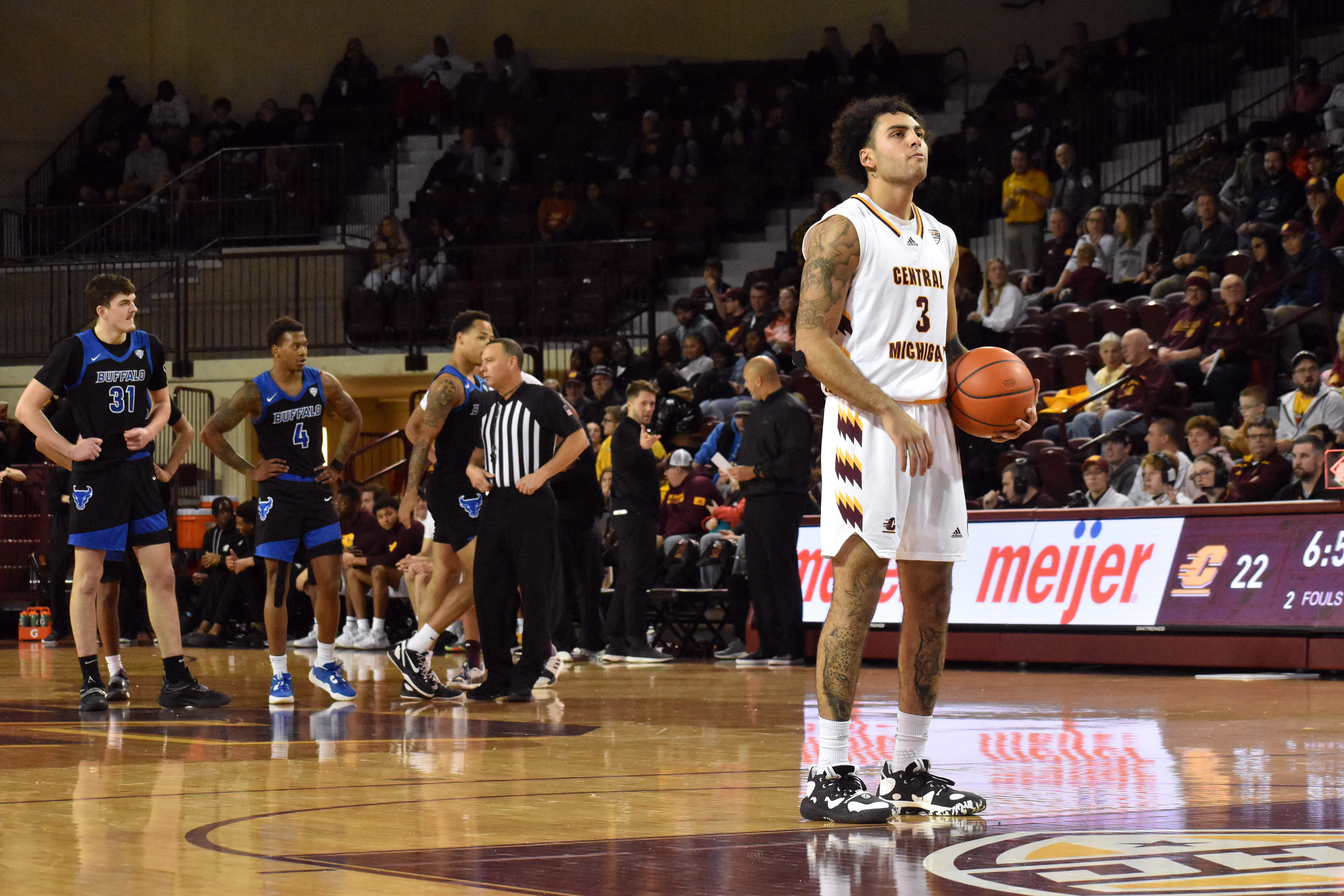 Junior guard Jesse Zarzuela prepares to shoot free throws after a technical was called during a game against Buffalo Saturday, Jan. 14 in McGuirk Arena. Zarzuela went 10-12 on the free-throw line.