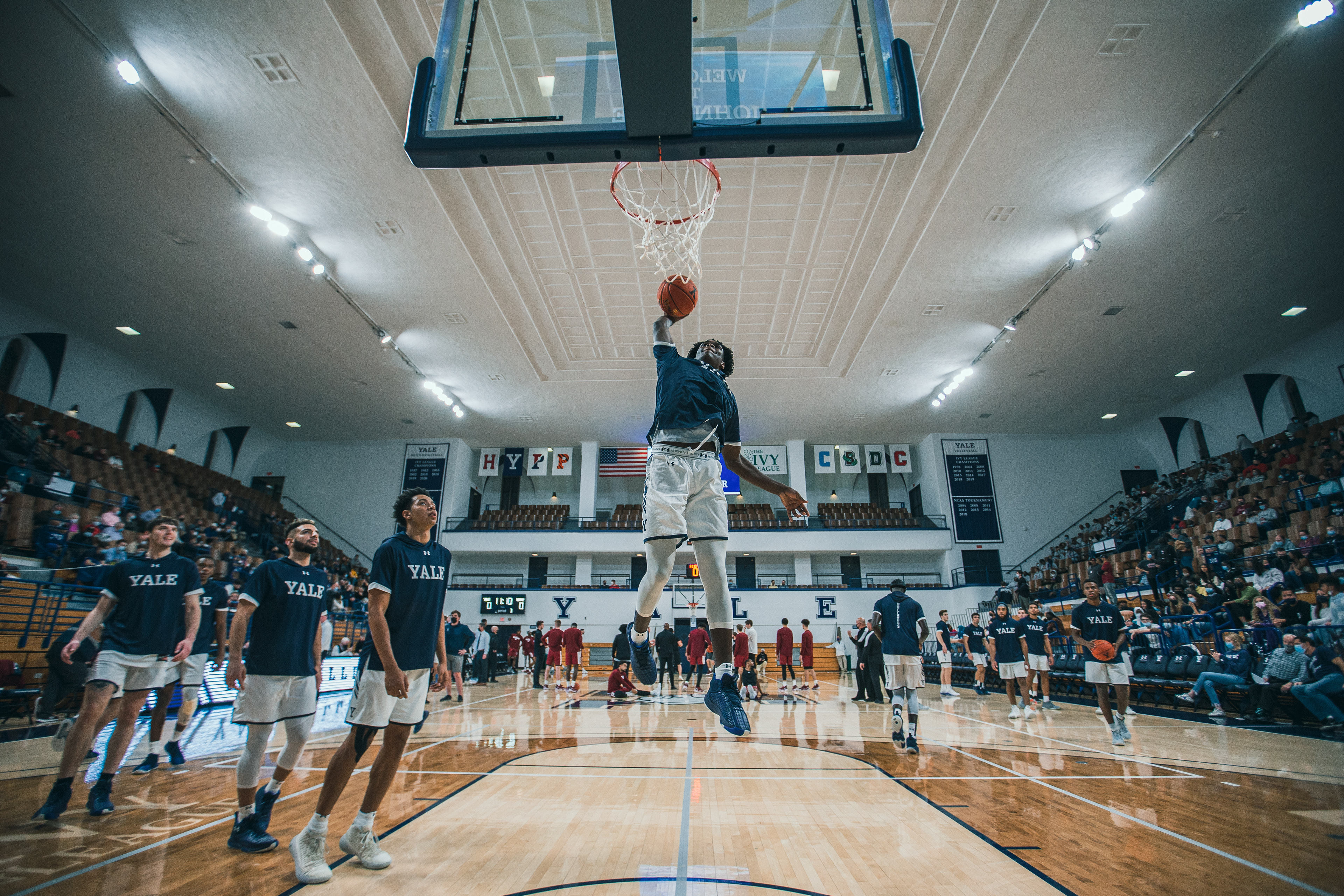 Bez Mbeng throws down a dunk in warmups