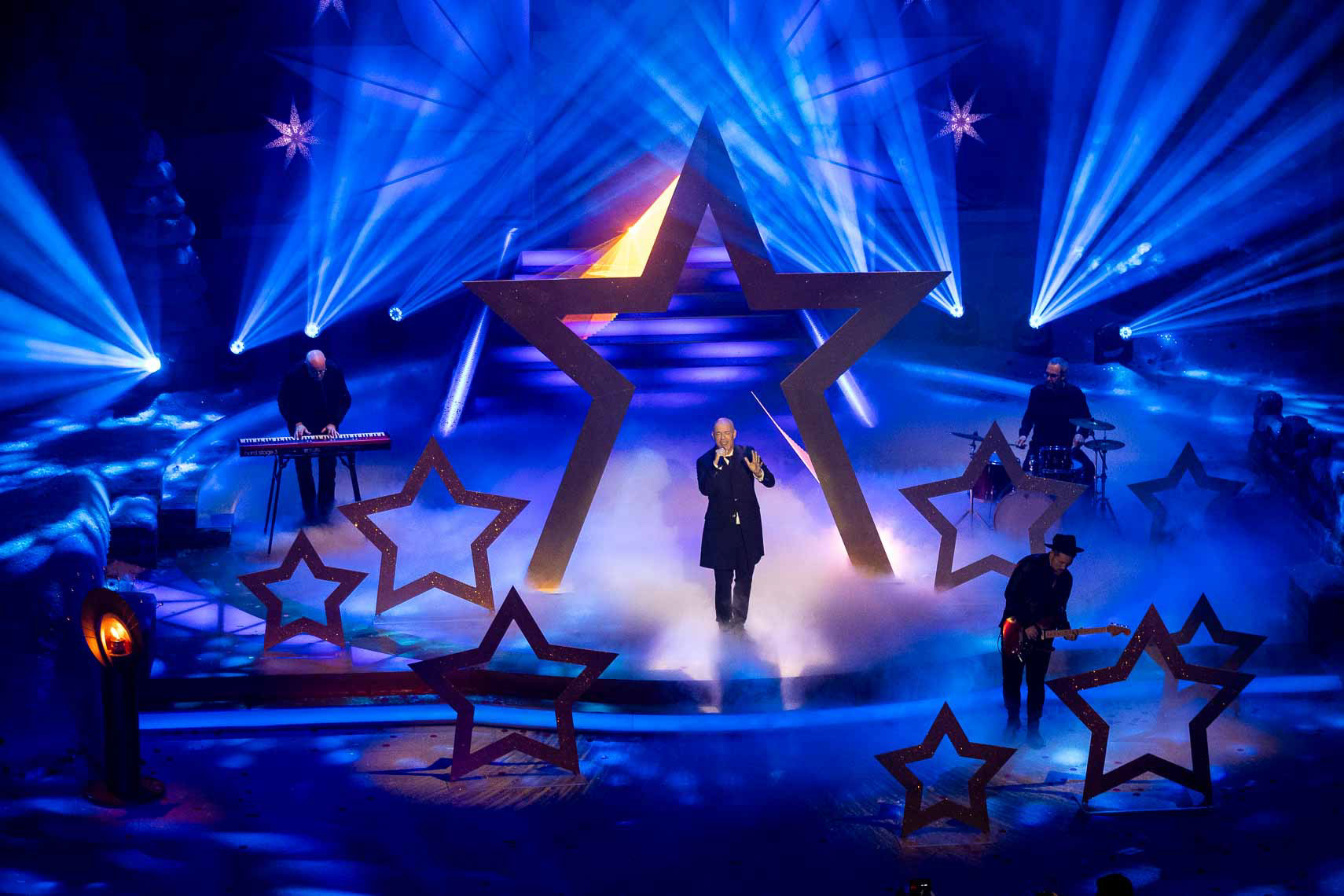 Der Graf / Unheilig bei der TV-Show "Das Adventsfest der 100.000 Lichter" im Congress Centrum Suhl, Deutschland, 29. November 2025.