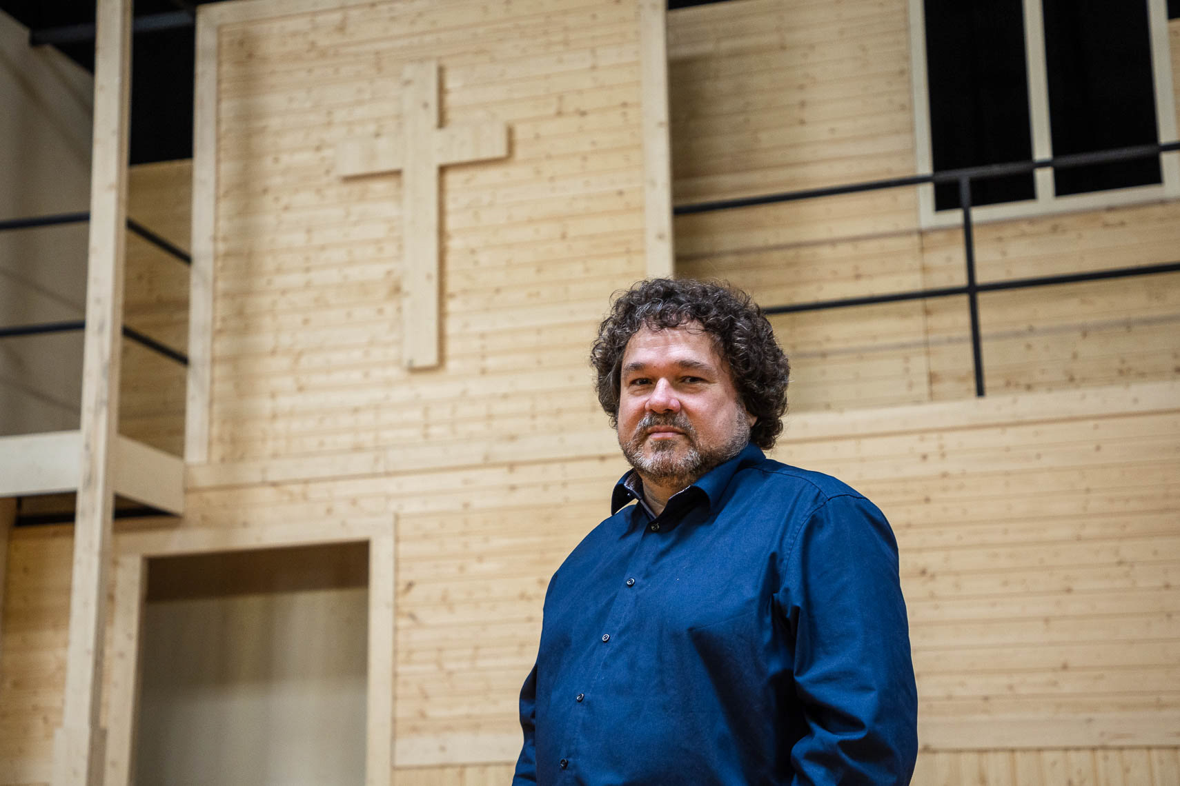 Joern Hinkel (Regie / Intendant) während des Probenbeginns zu "Wie im Himmel" bei den 73. Bad Hersfelder Festspiele am 18. Juni 204 in der Probenhalle Bad Hersfeld / Hessen / Deutschland