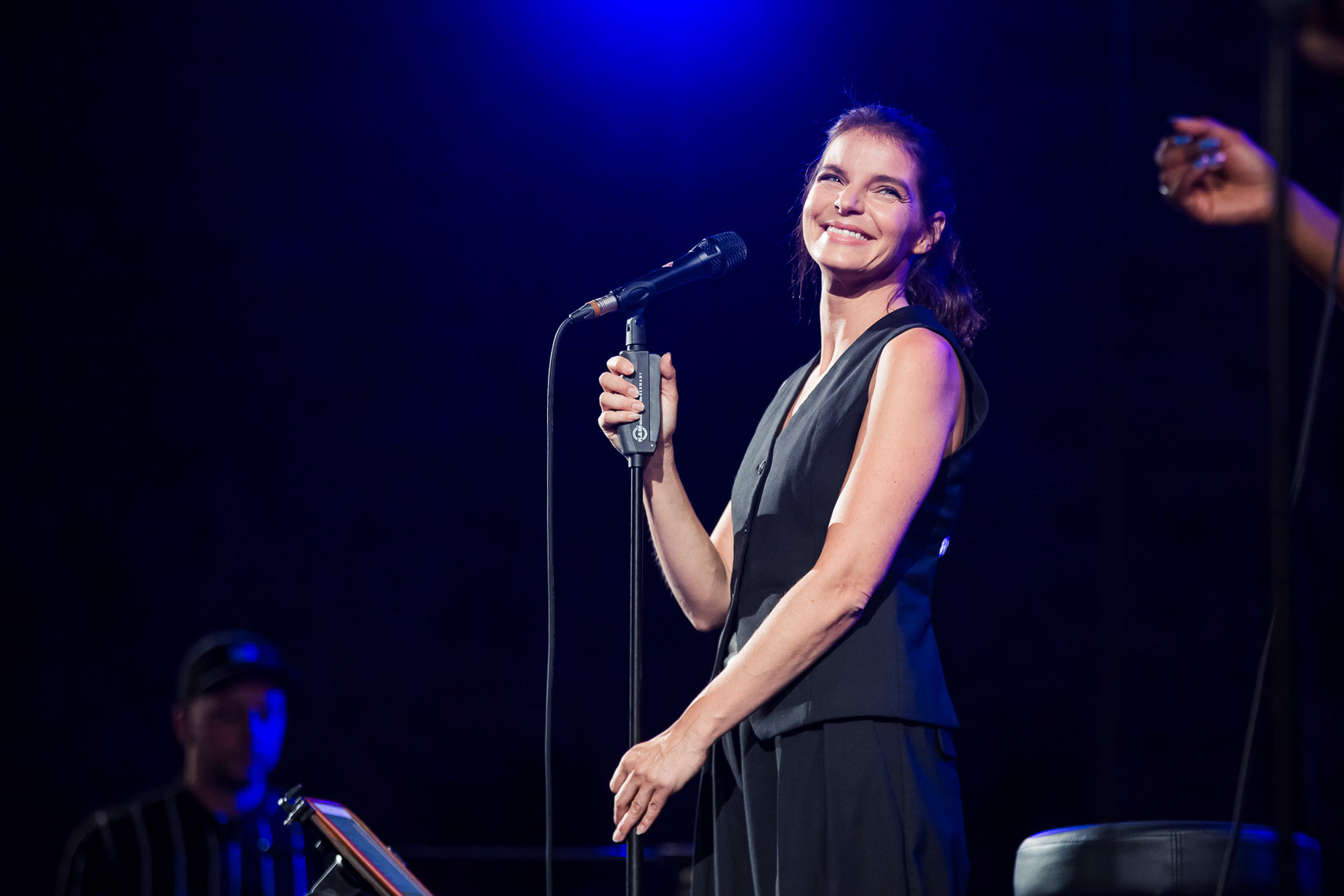 Yvonne Catterfeld während ihrer Tournee „Change” mit einem Auftritt im Rahmenprogramm der 72. Bad Hersfelder Festspiele am 17. August 2023 in der Stiftsruine Bad Hersfeld / Hessen / Deutschland