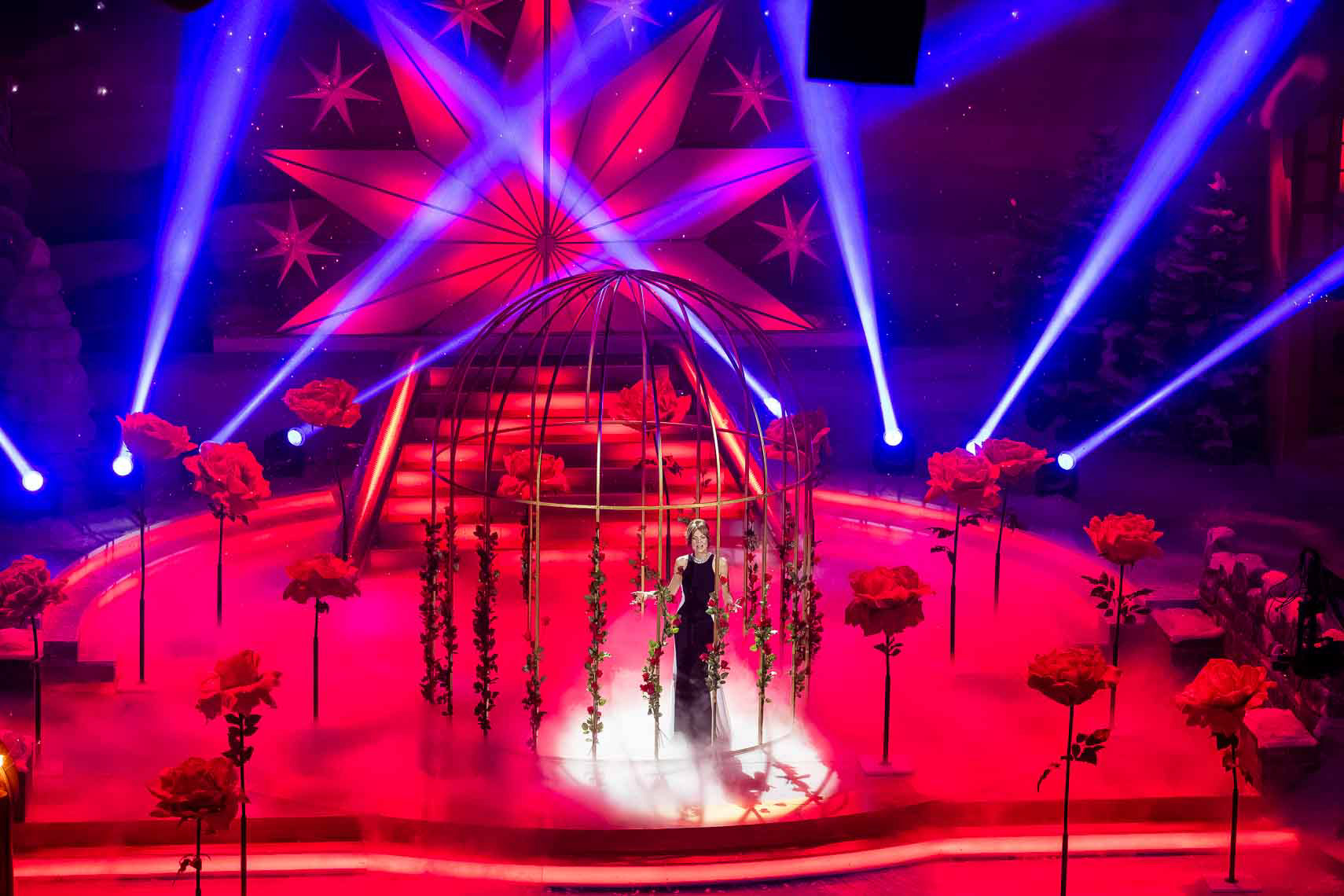 Ella Endlich bei der TV-Show "Das Adventsfest der 100.000 Lichter" im Congress Centrum Suhl, Deutschland, 29. November 2025.