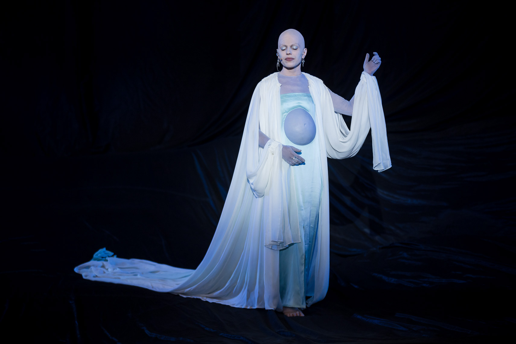 Anja Plaschg (Der Glaube) während der Medienprobe / Generalprobe zu „Jedermann - Das Spiel vom Sterben des reichen Mannes” von Hugo von Hofmannsthal (1974 - -1929) bei den Salzburger Festspiele 2023