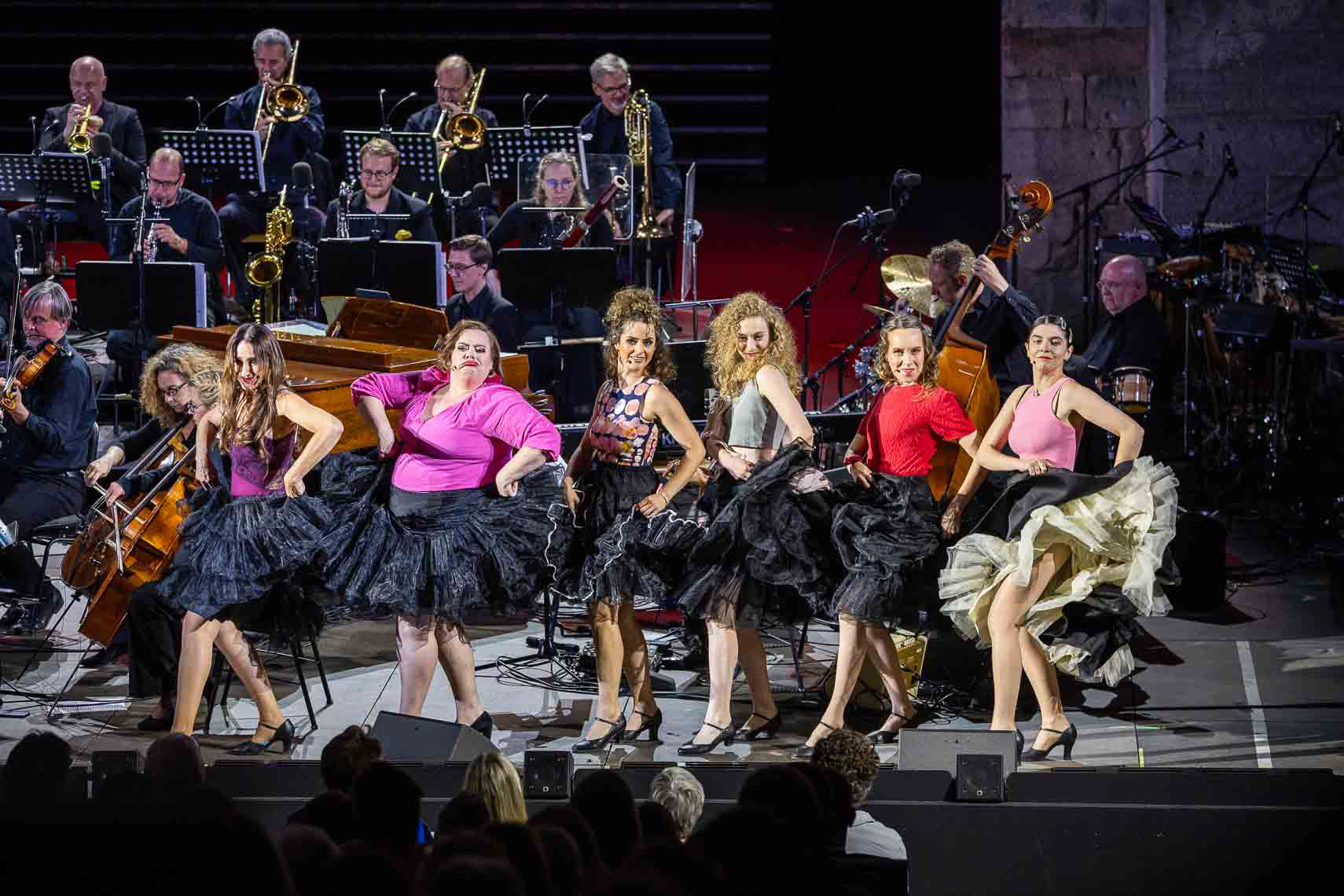 Natascha Hirthe, Marina Lötschert, Gioia Osthoff, Alicja Rosinski, Ute Krüger, Helena Charlotte Signal