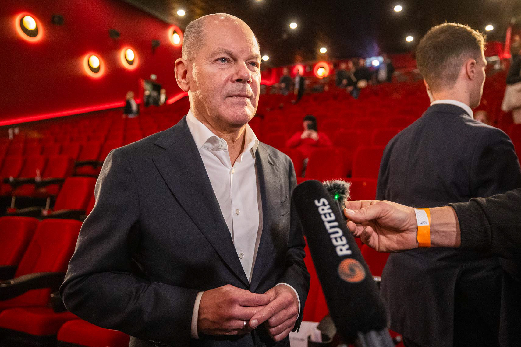 Bundeskanzler Olaf Scholz (66) stellt sich den Medienvertretern
