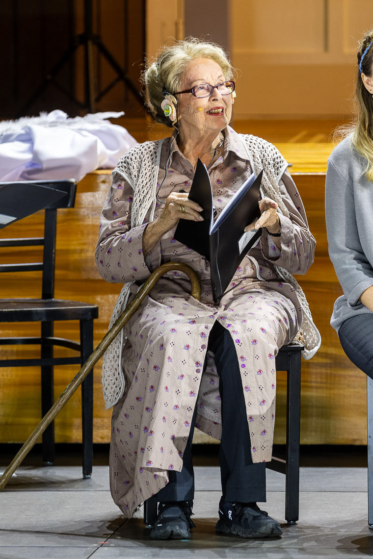 Brigitte Grothum (Olga) während der Medienprobe zu "Wie im Himmel" bei den 73. Bad Herfsleder Festspiele am 25. Juli 204 in der Stiftsruine Bad Hersfeld / Hessen / Deutschland