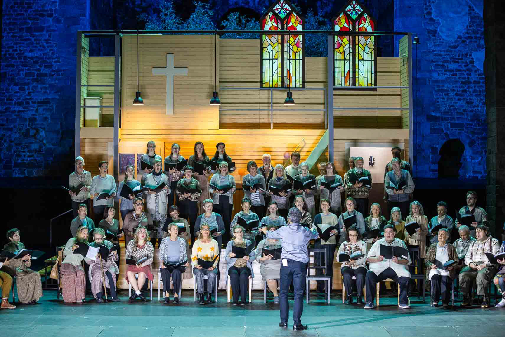 Ensemble während der Medienprobe zu "Wie im Himmel" bei den 73. Bad Herfsleder Festspiele am 25. Juli 204 in der Stiftsruine Bad Hersfeld / Hessen / Deutschland