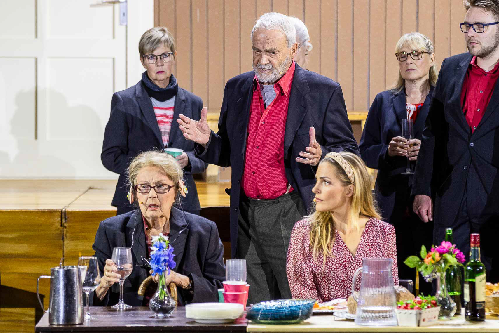 Brigitte Grothum (Olga), Walter Kreye (Eric), Sandy Mölling (Gabriella) während der Medienprobe zu "Wie im Himmel" bei den 73. Bad Herfsleder Festspiele am 25. Juli 204 in der Stiftsruine Bad Hersfeld / Hessen / Deutschland