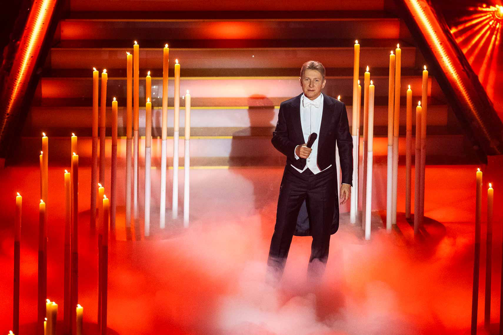 Helmut Lotti bei der TV-Show "Das Adventsfest der 100.000 Lichter" im Congress Centrum Suhl, Deutschland, 29. November 2025.